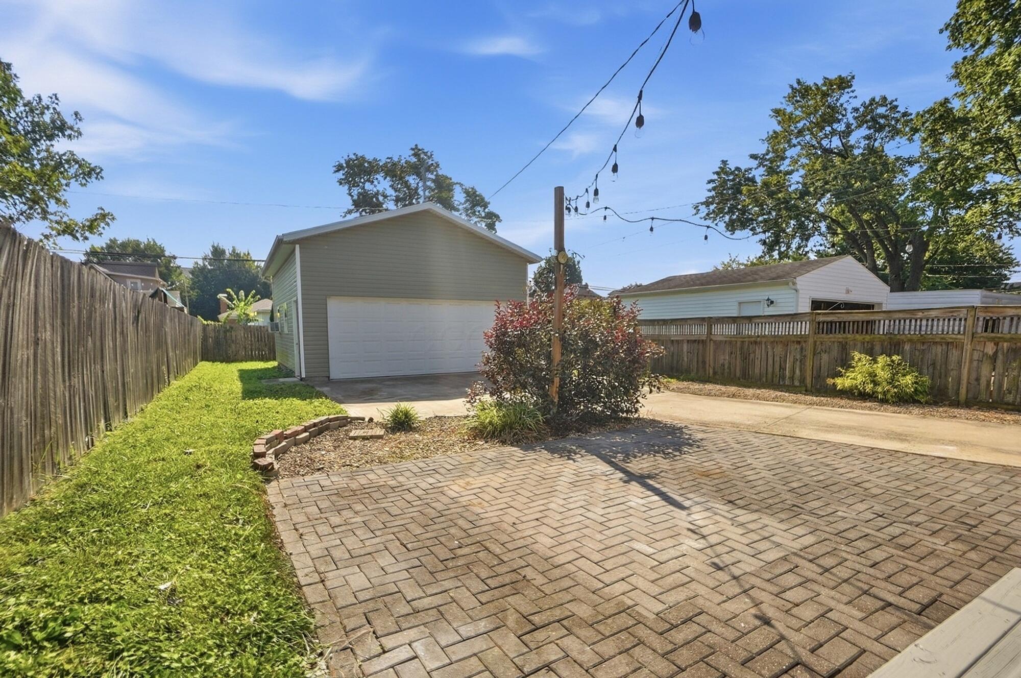 1300 Ashland Avenue Property Photo 42
