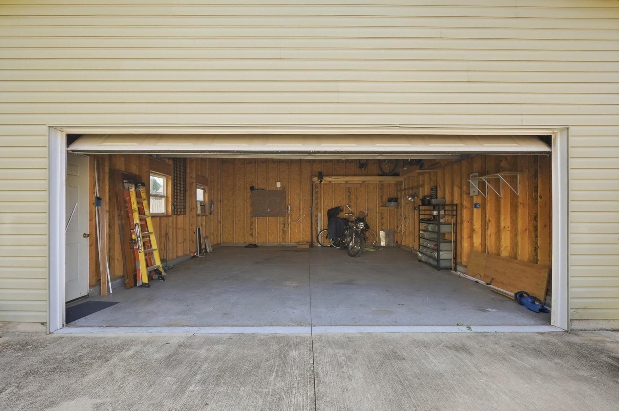 1300 Ashland Avenue Property Photo 44