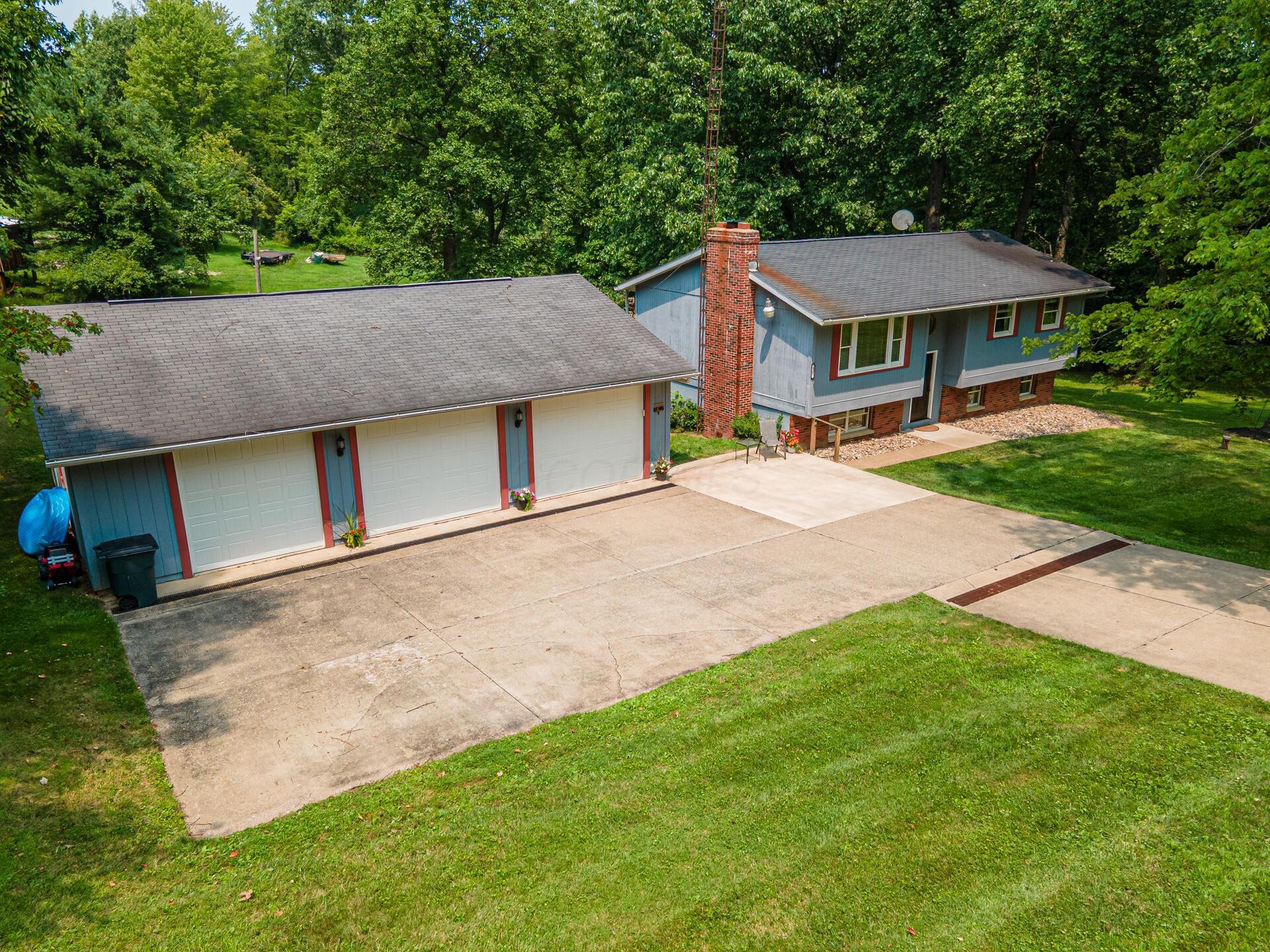 7932 Gause Road Property Photo 2