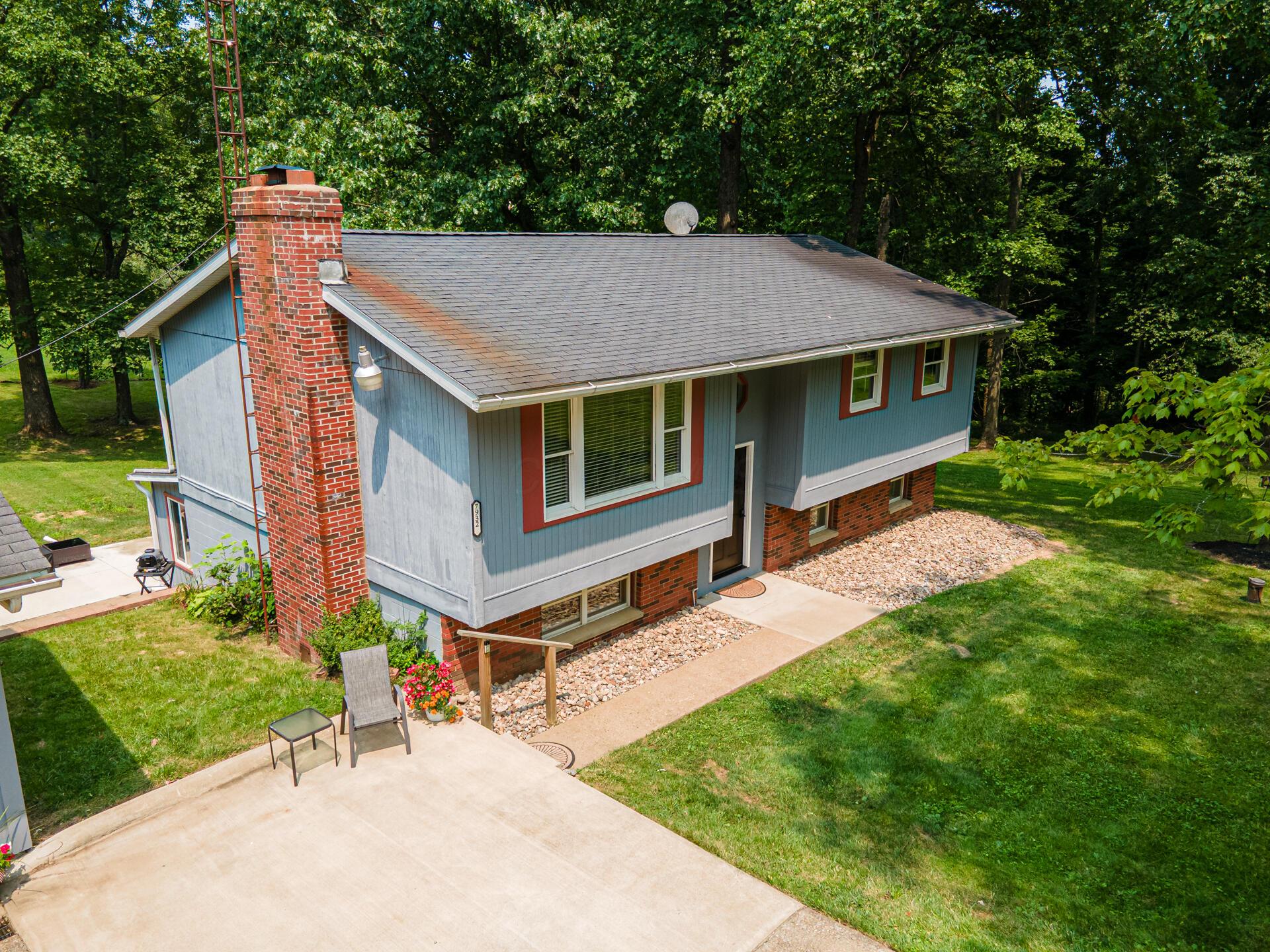 7932 Gause Road Property Photo 3