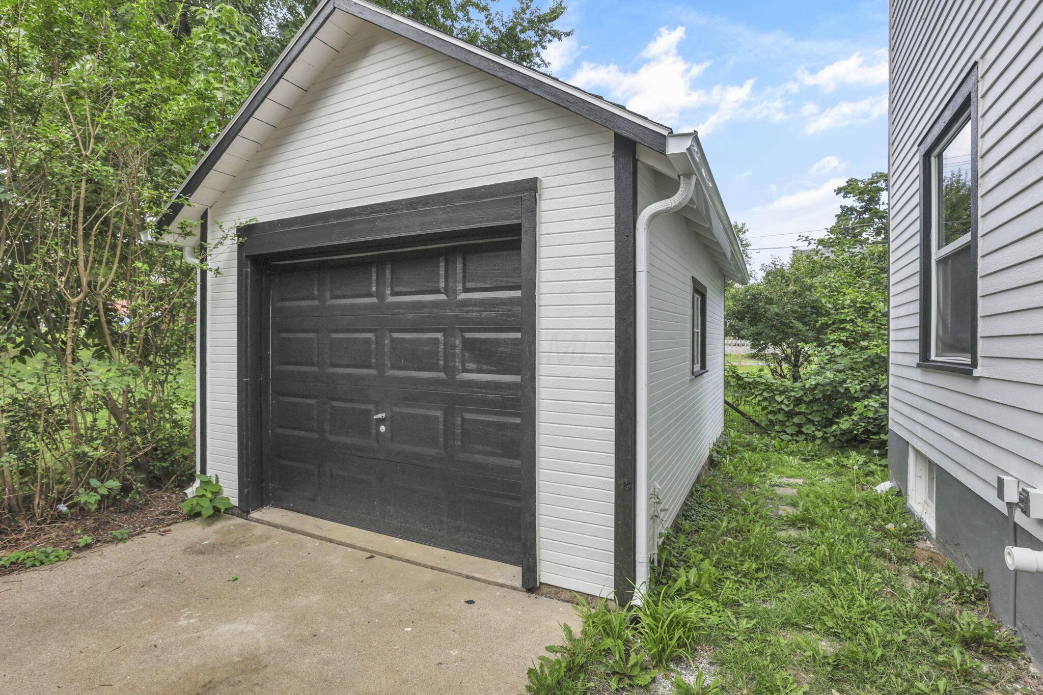 1 Elliott Street Property Photo 37