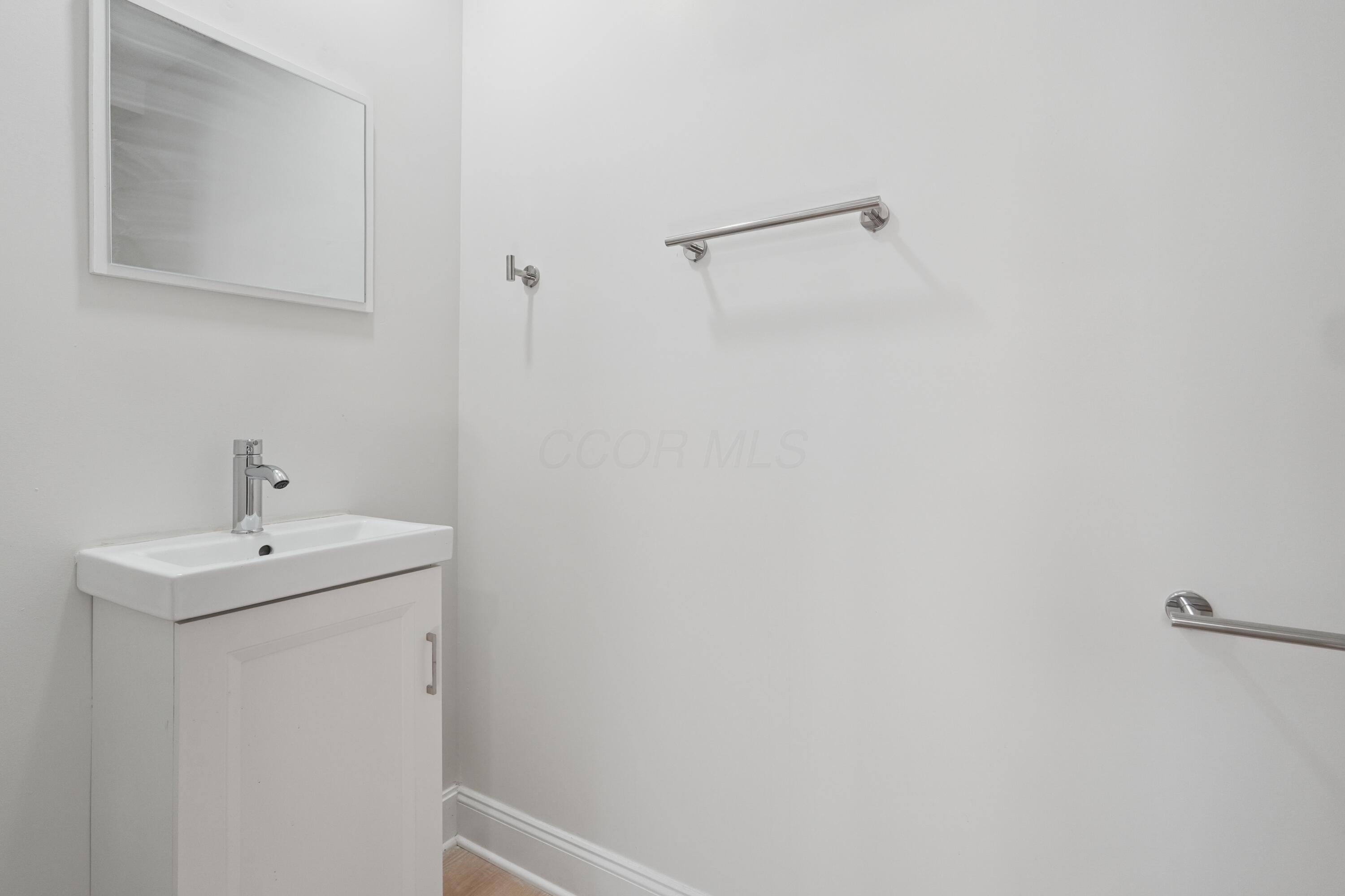 1186 E 21st Avenue Property Photo 17