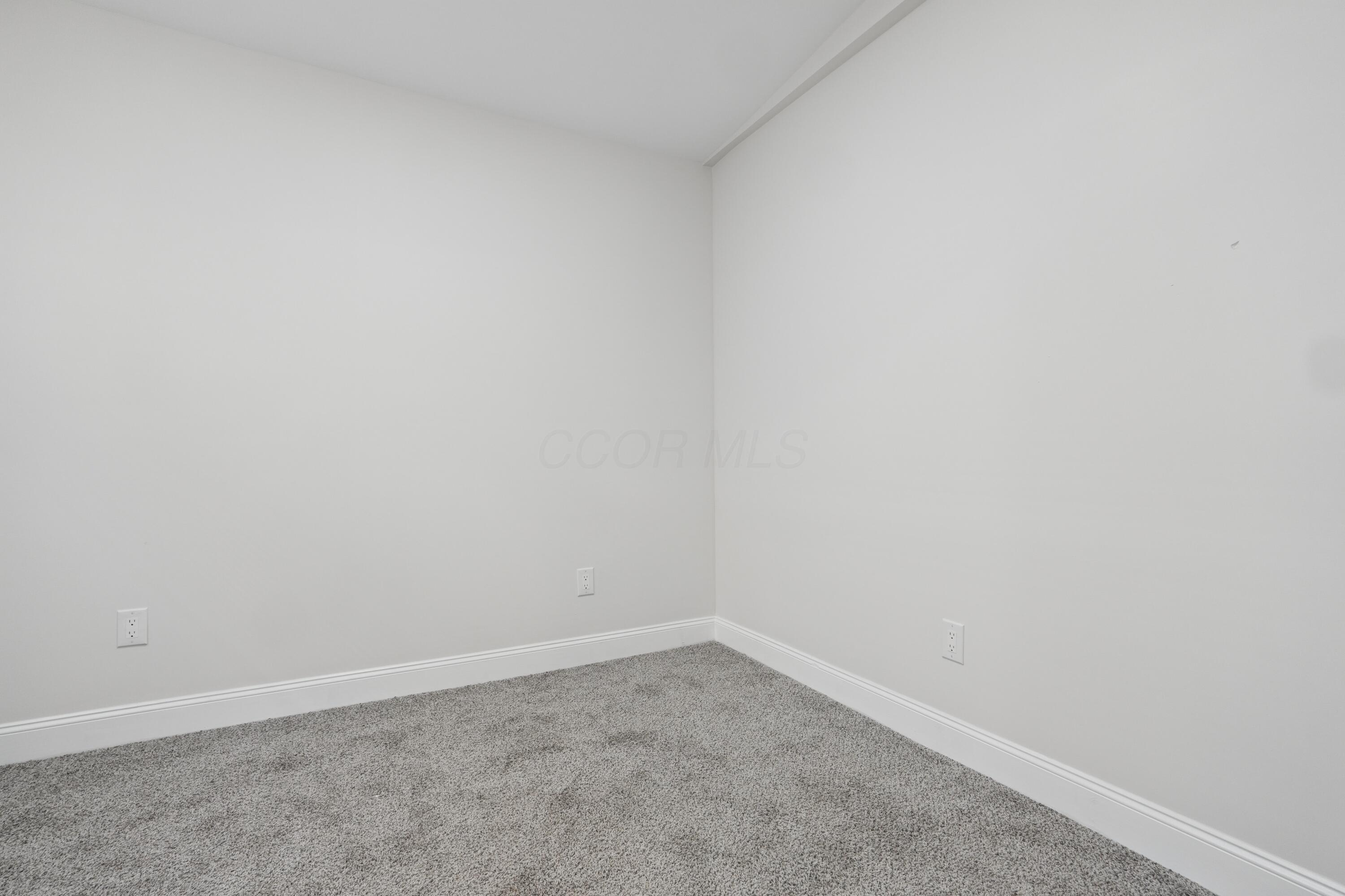 1186 E 21st Avenue Property Photo 18