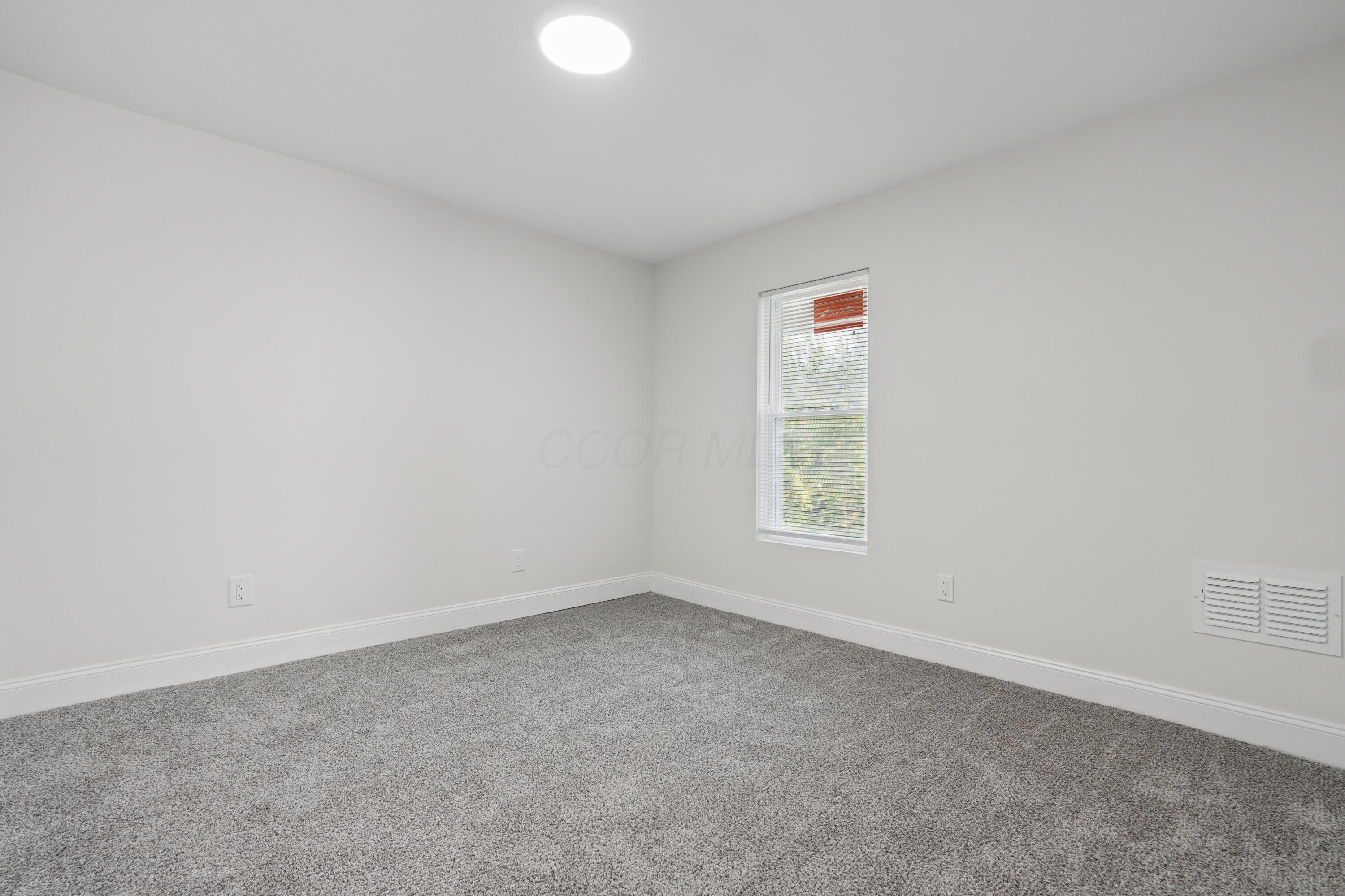 1186 E 21st Avenue Property Photo 25
