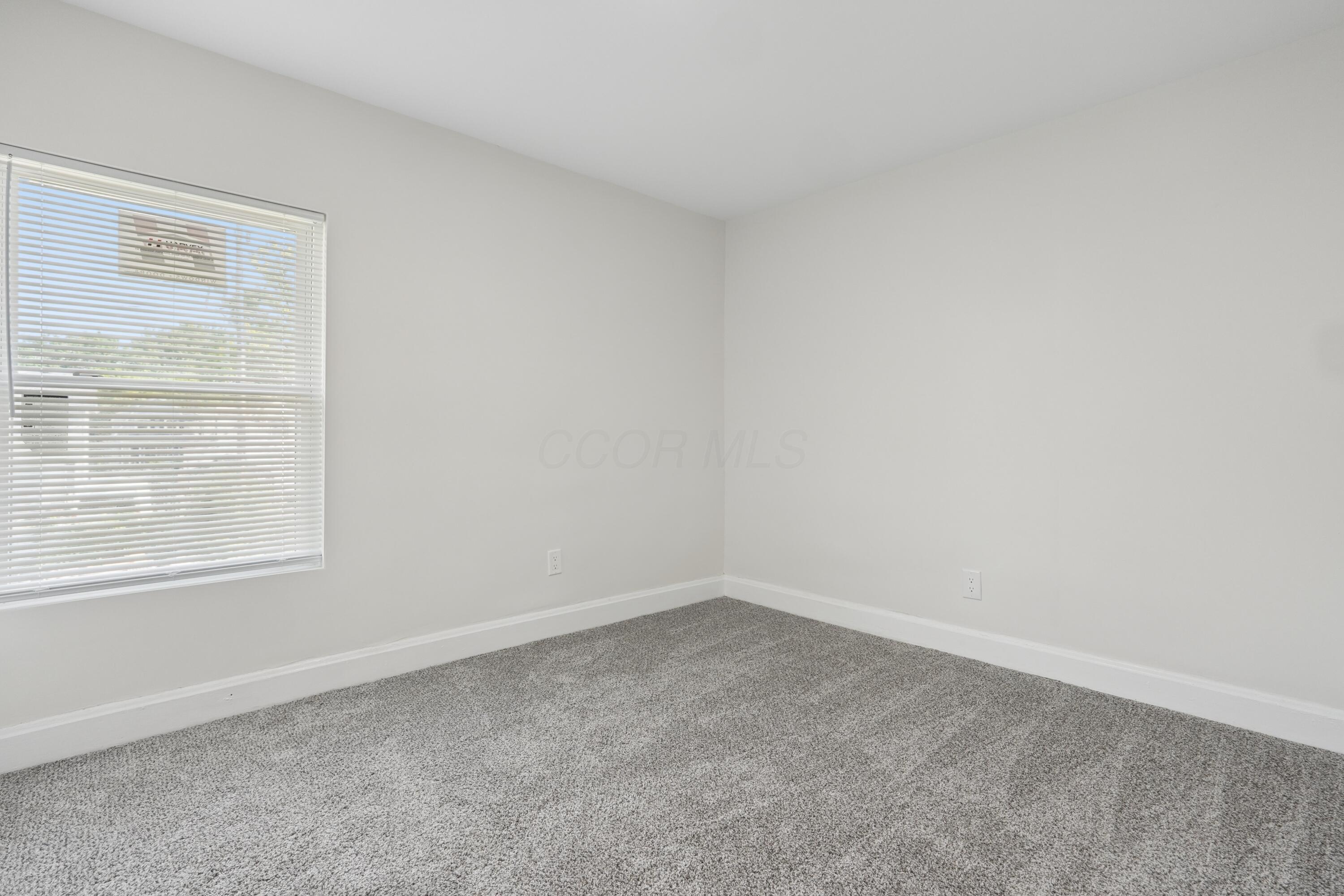 1186 E 21st Avenue Property Photo 27