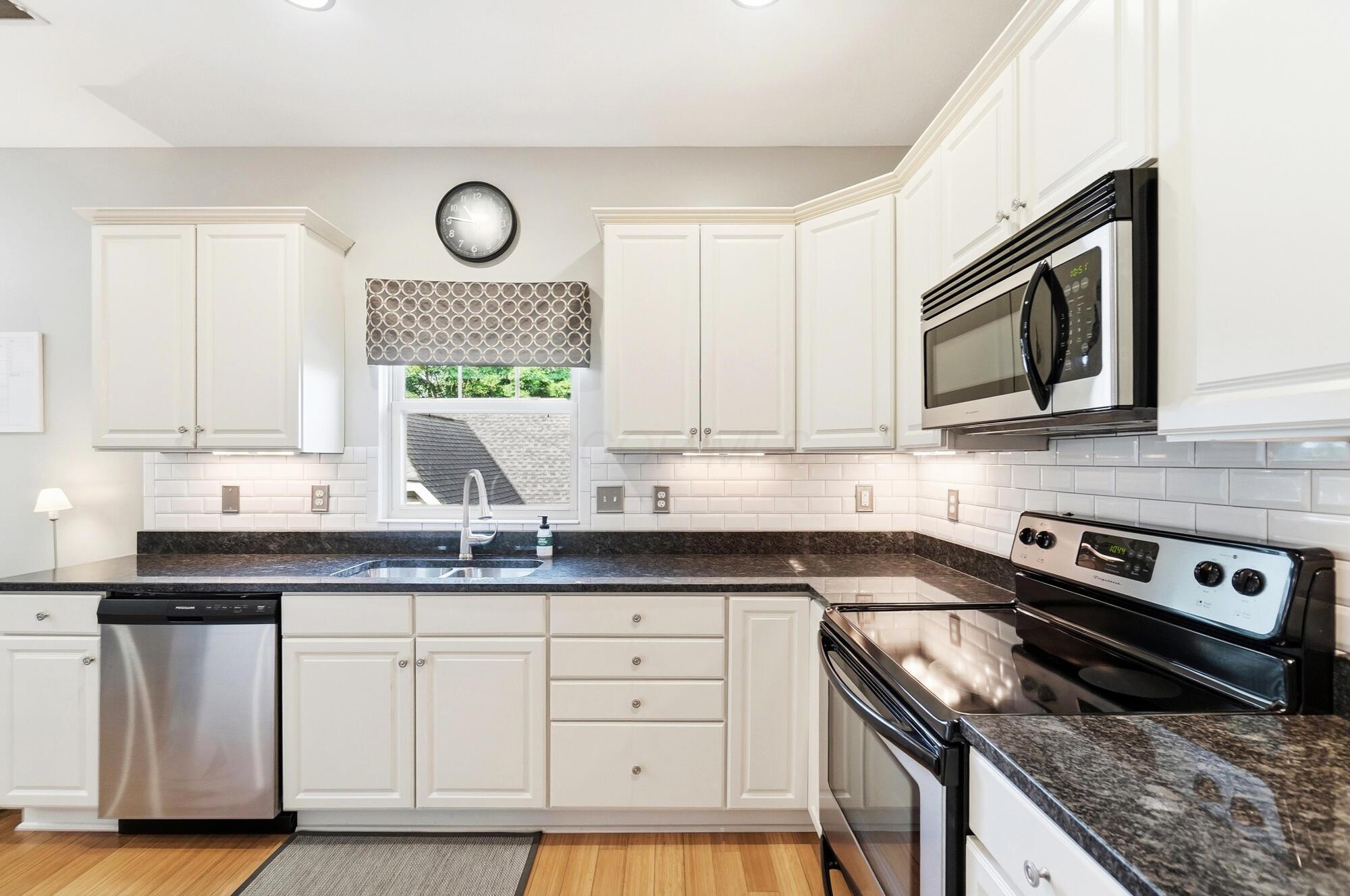 2403 Keep Place Property Photo 27