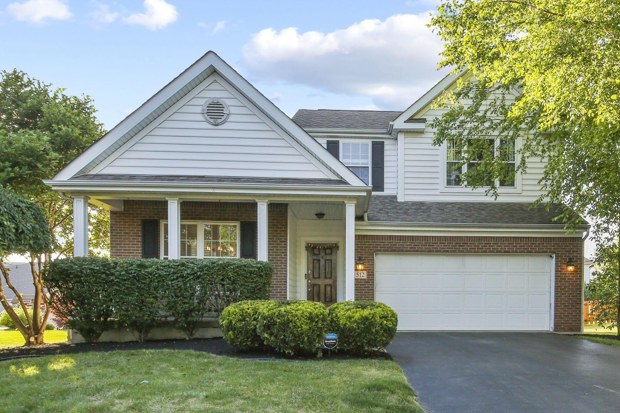 512 Apple Valley Circle Property Photo 2