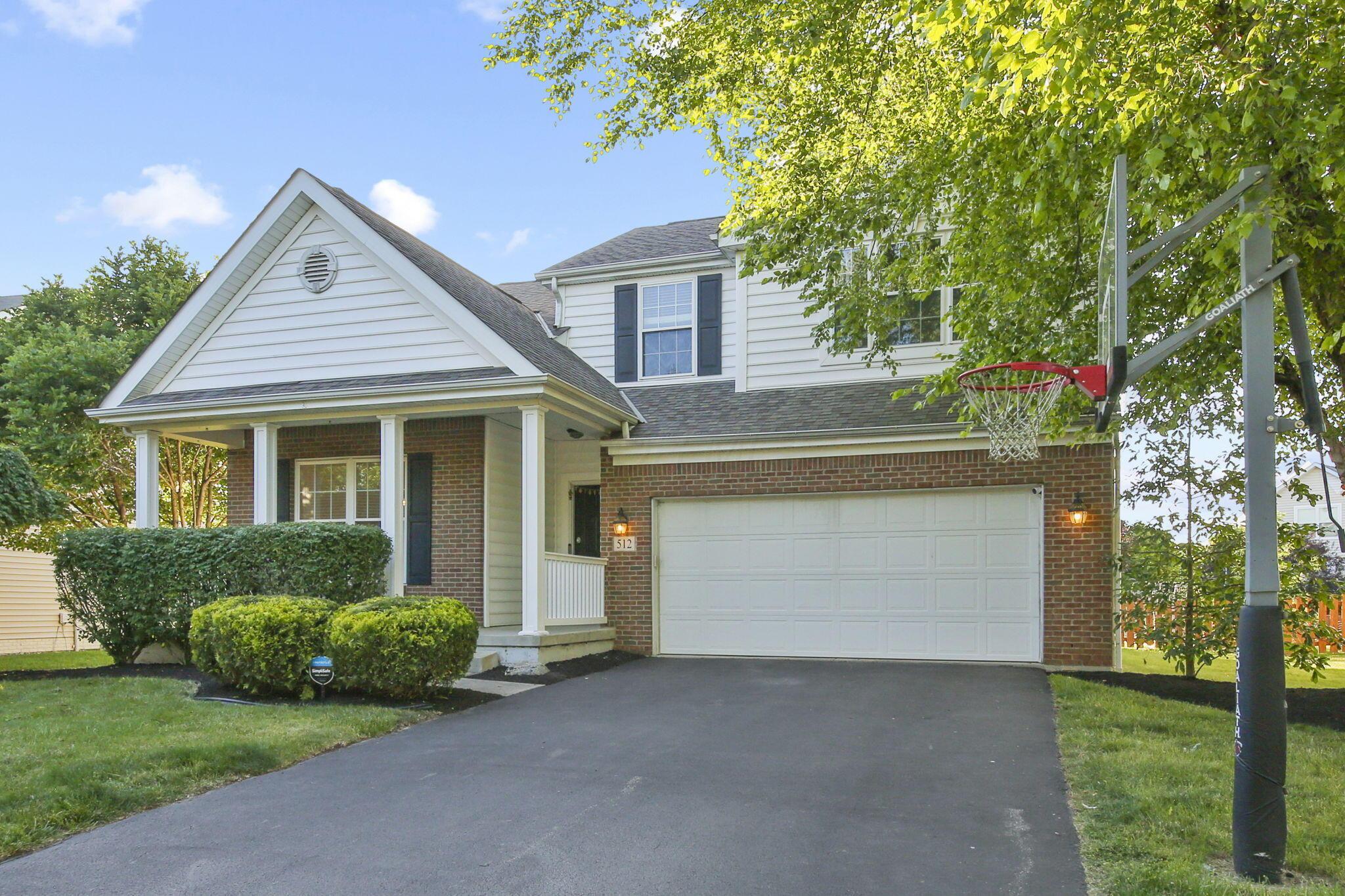 512 Apple Valley Circle Property Photo 3