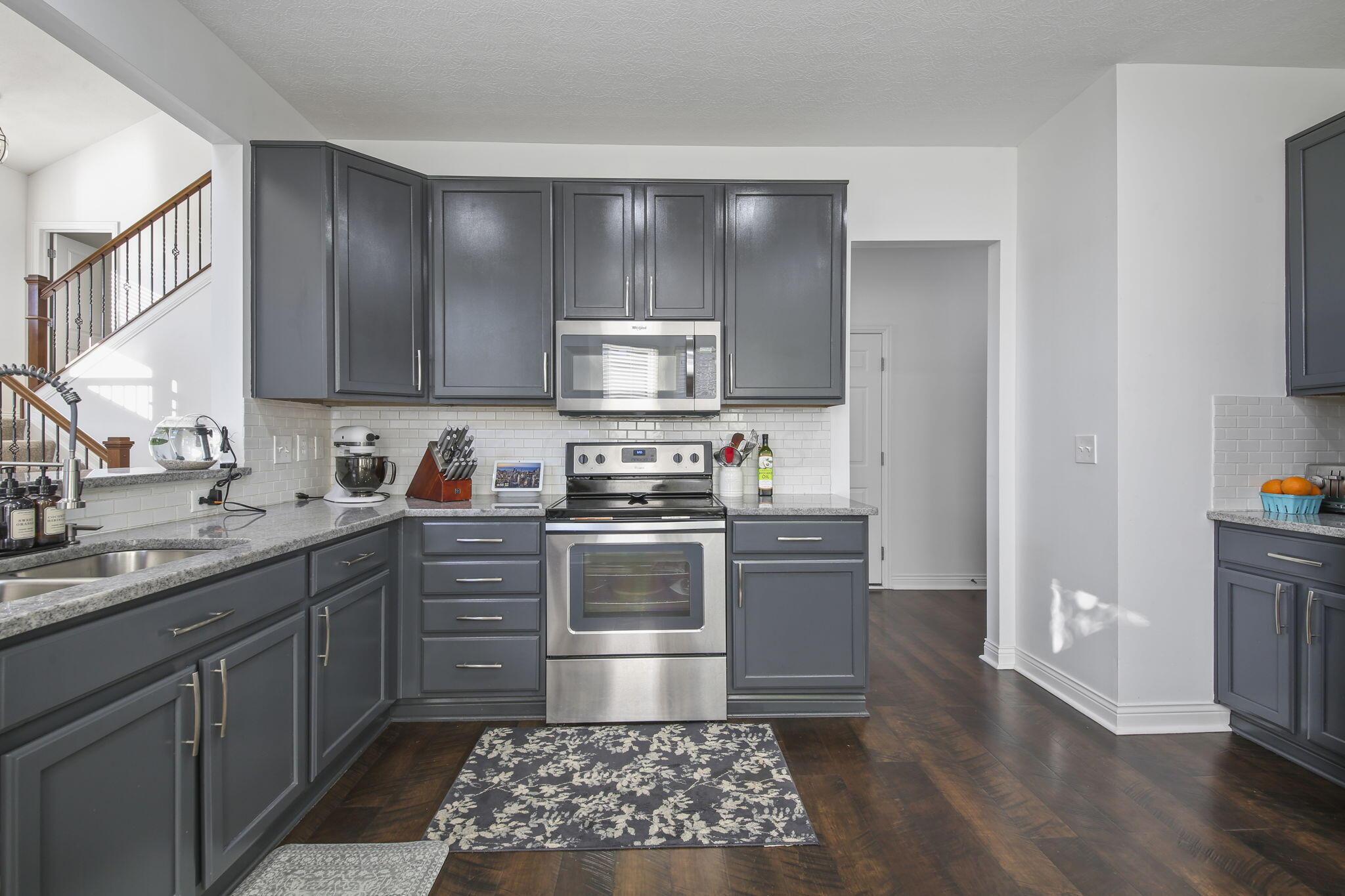 512 Apple Valley Circle Property Photo 14