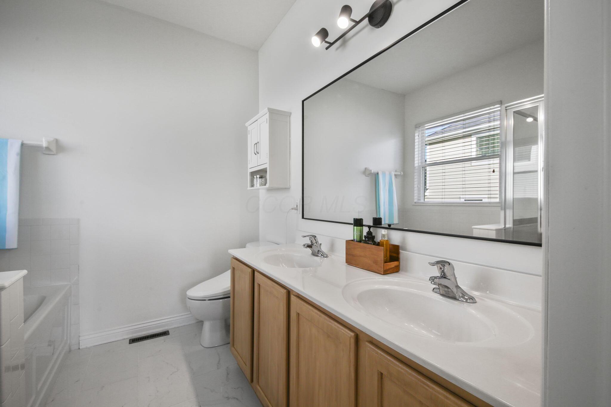512 Apple Valley Circle Property Photo 31