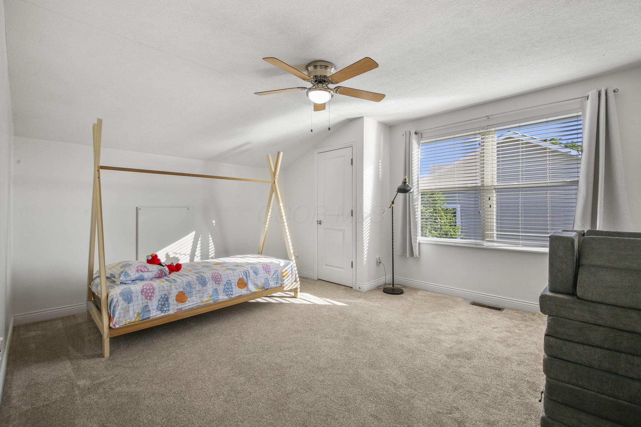 512 Apple Valley Circle Property Photo 34