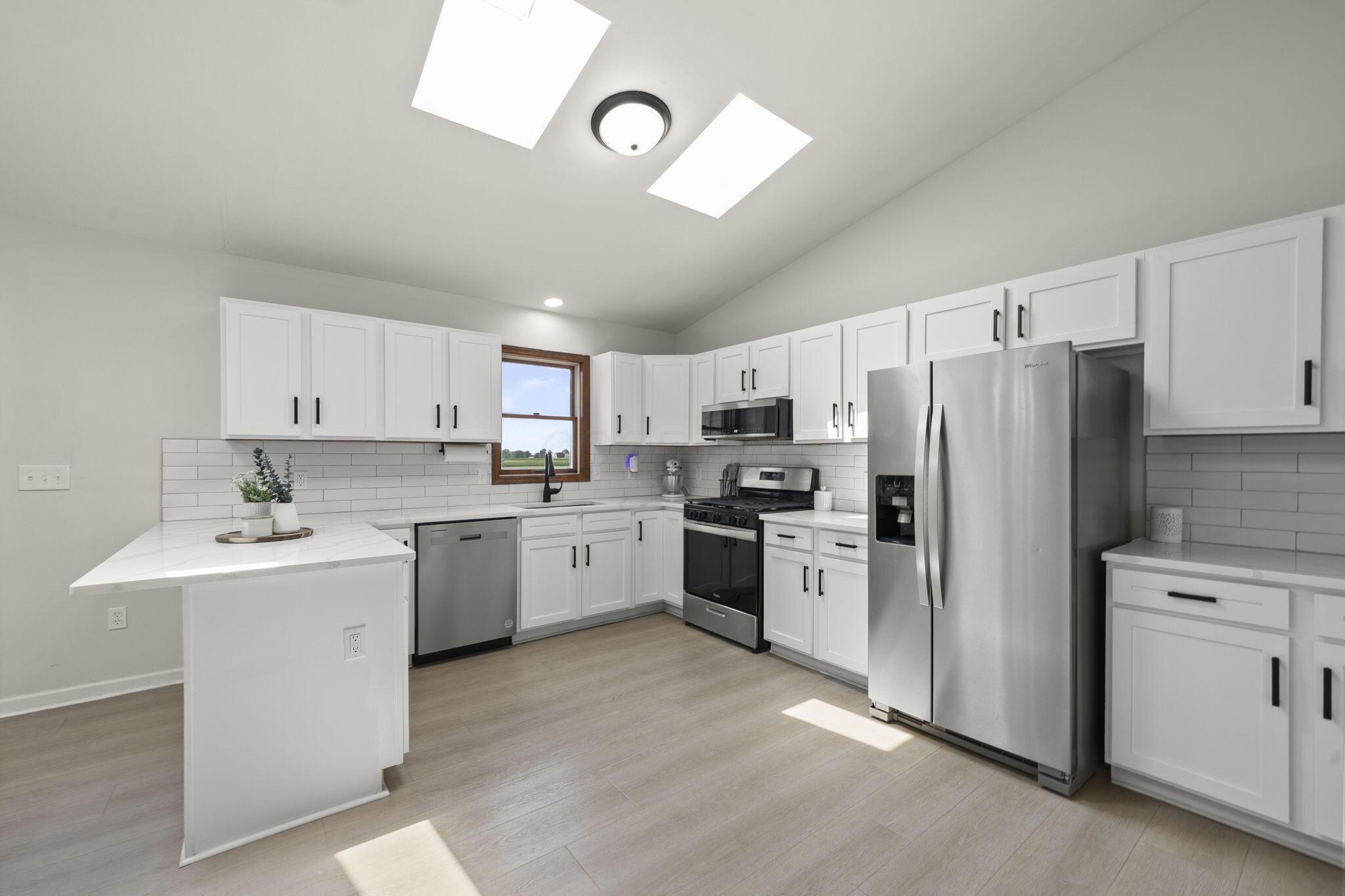 12865 Lockbourne Eastern Road Property Photo 10