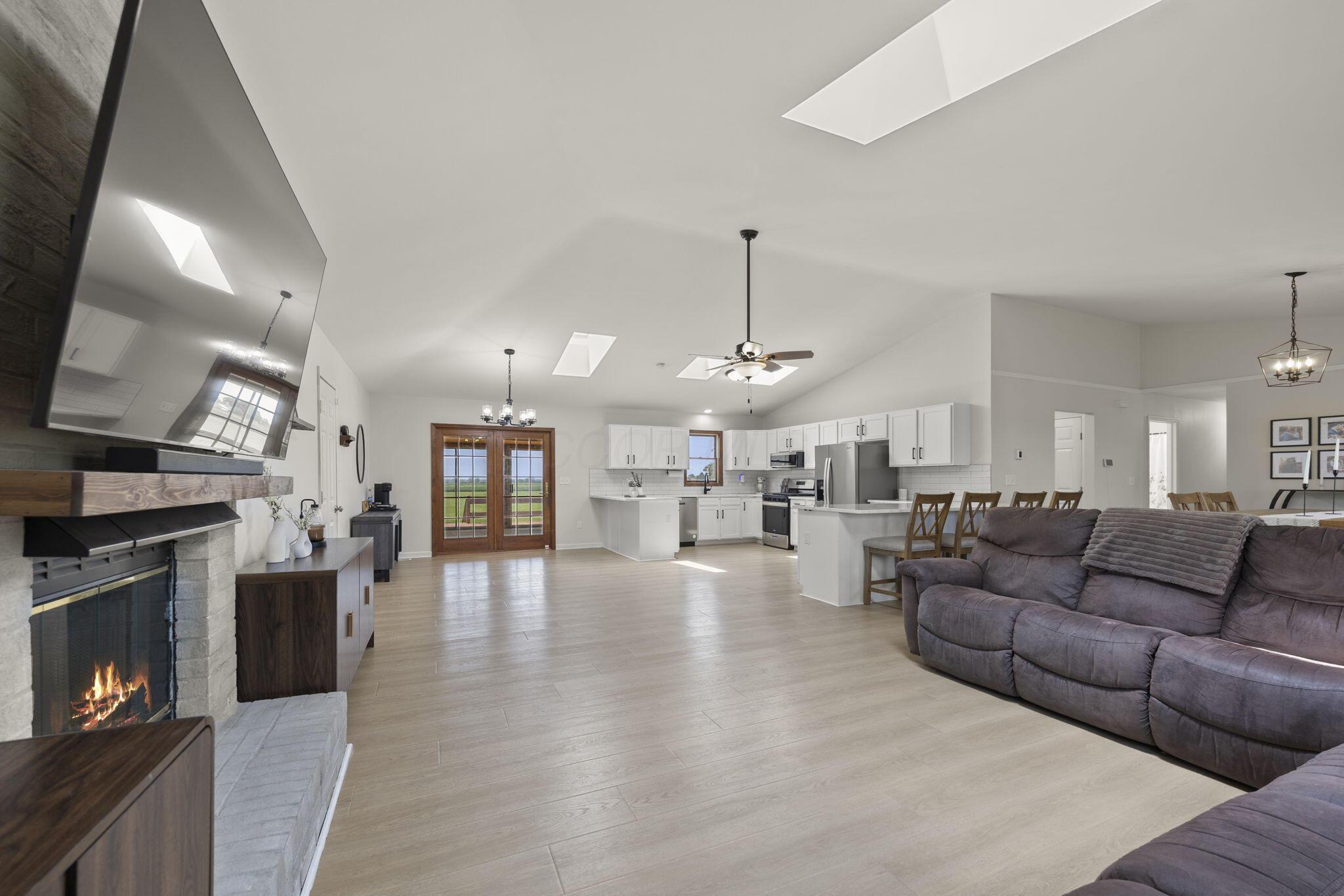 12865 Lockbourne Eastern Road Property Photo 18