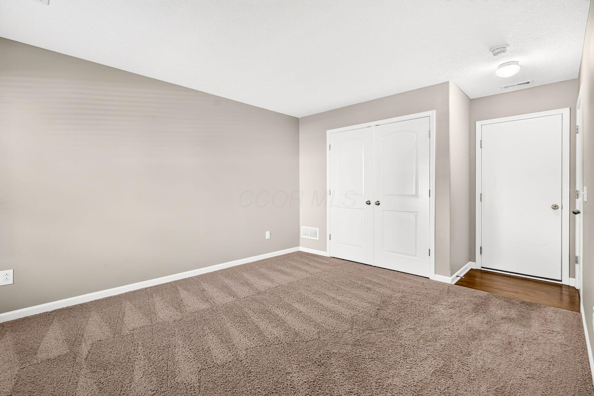 5652 Pittsford Drive Property Photo 5