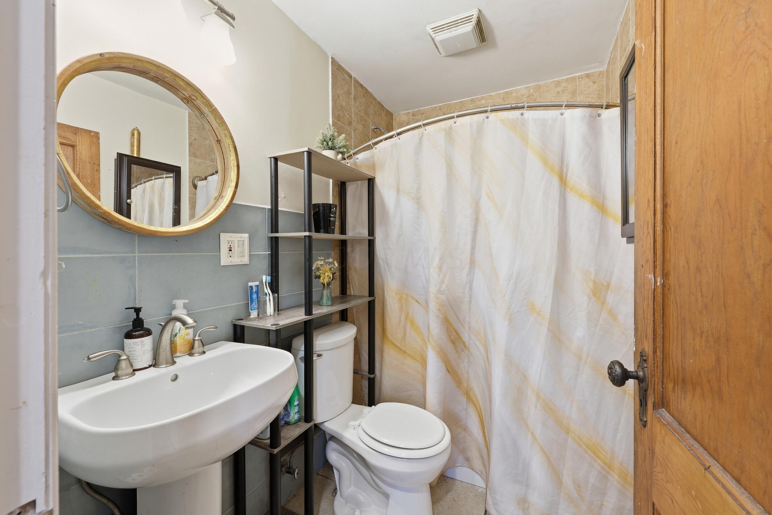 869 Binns Boulevard Property Photo 10
