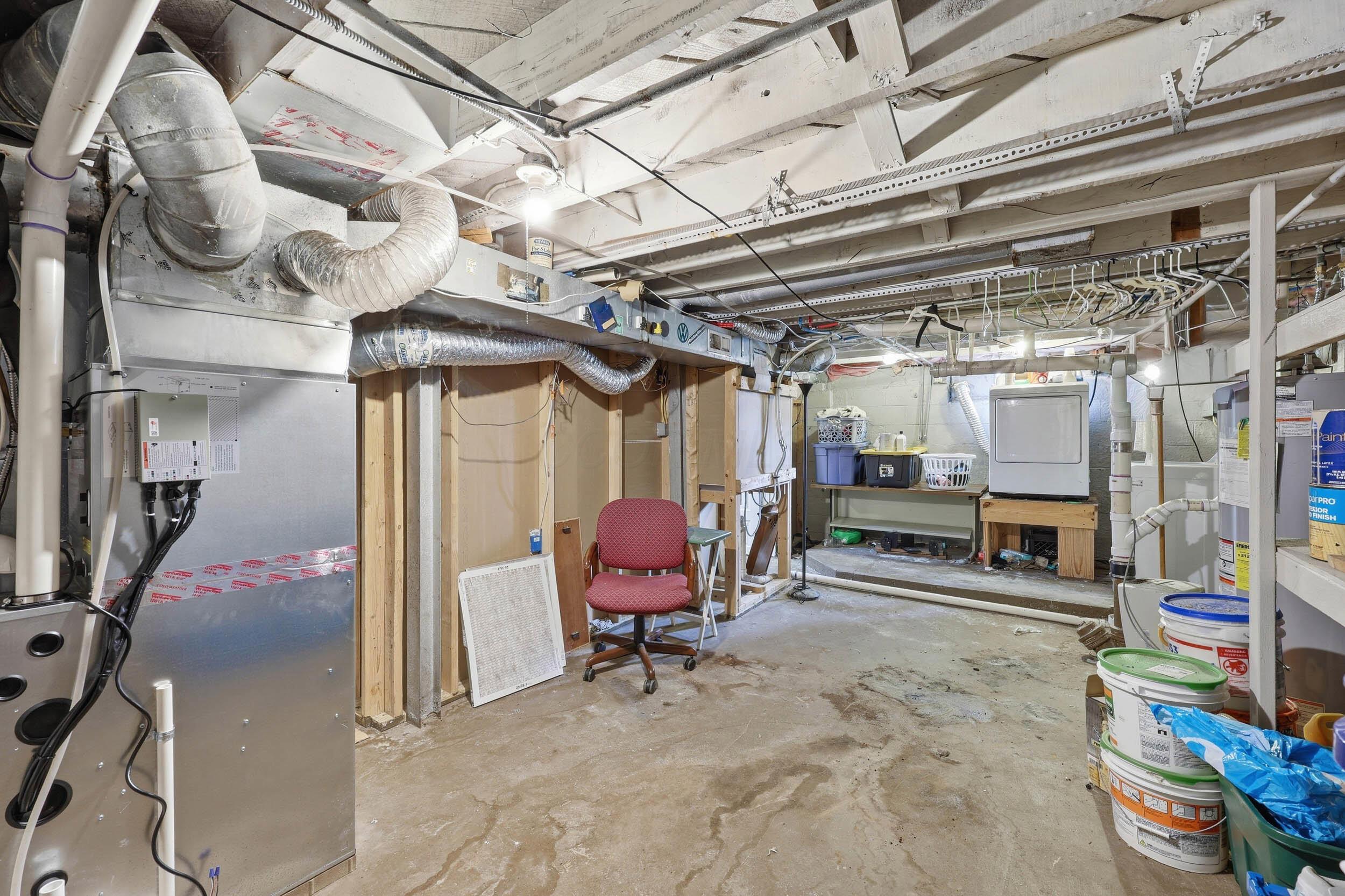 869 Binns Boulevard Property Photo 16