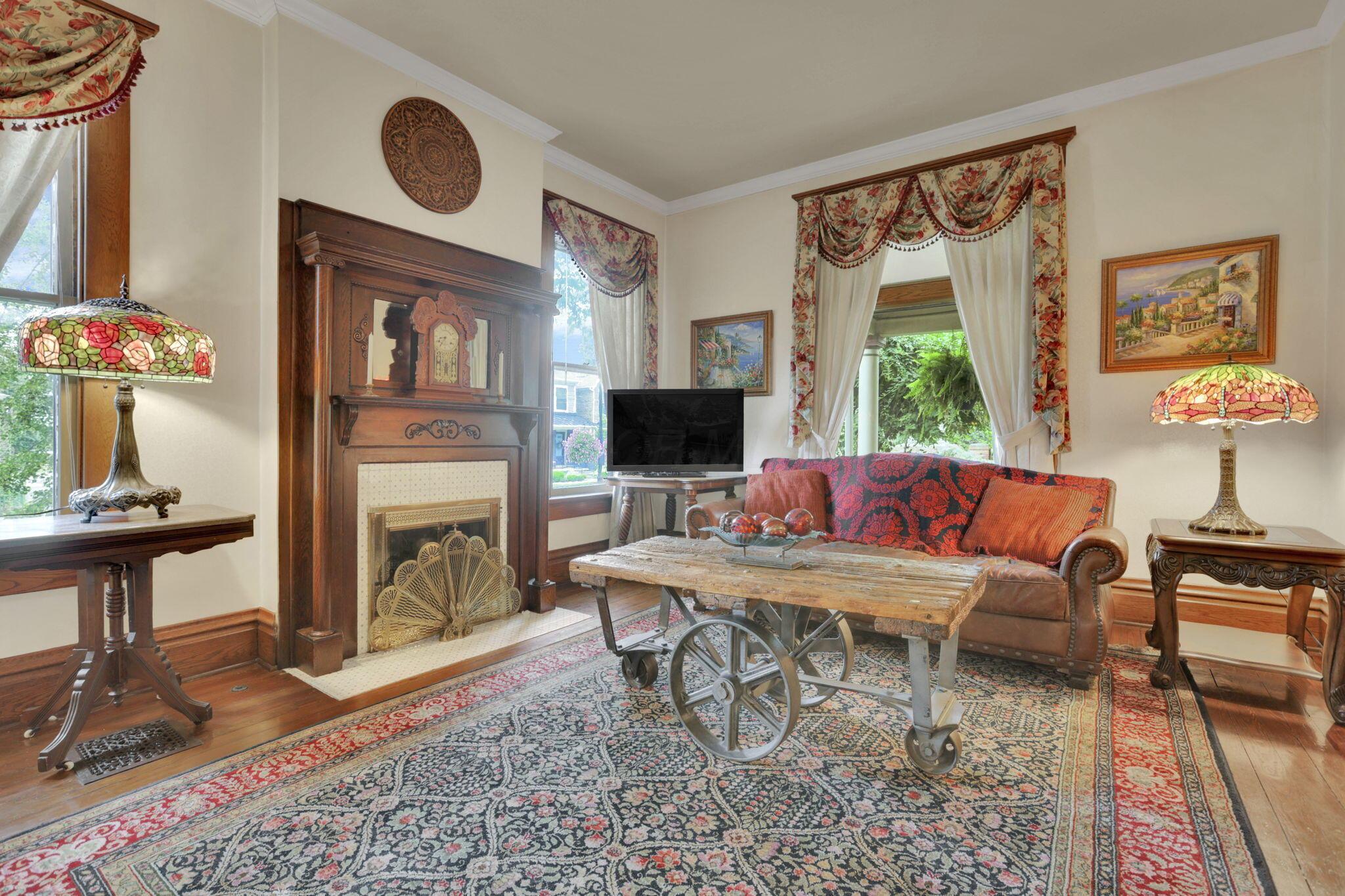 416 W 5th Avenue Property Photo 7