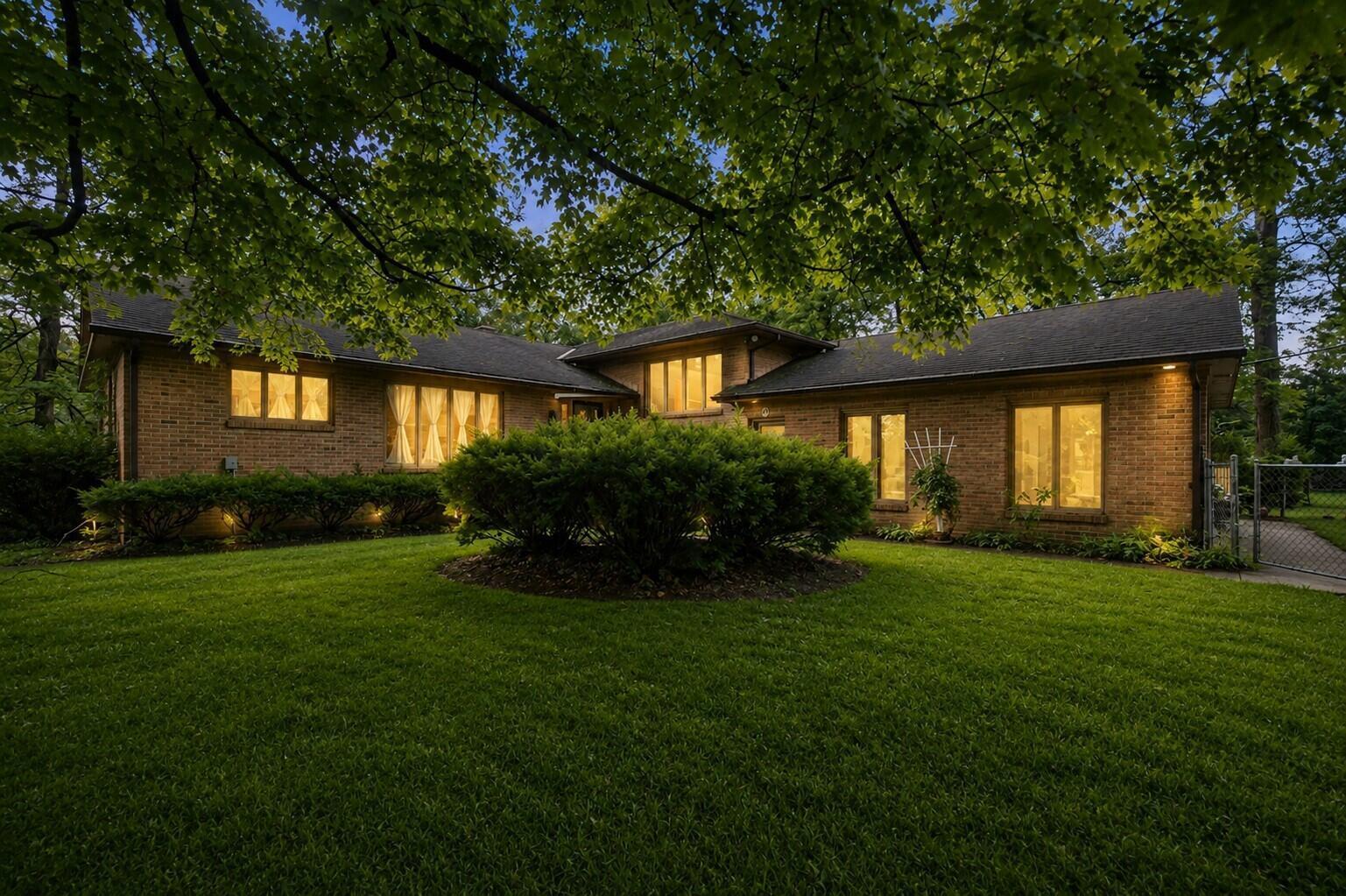 10585 Lithopolis Road NW Property Photo 1