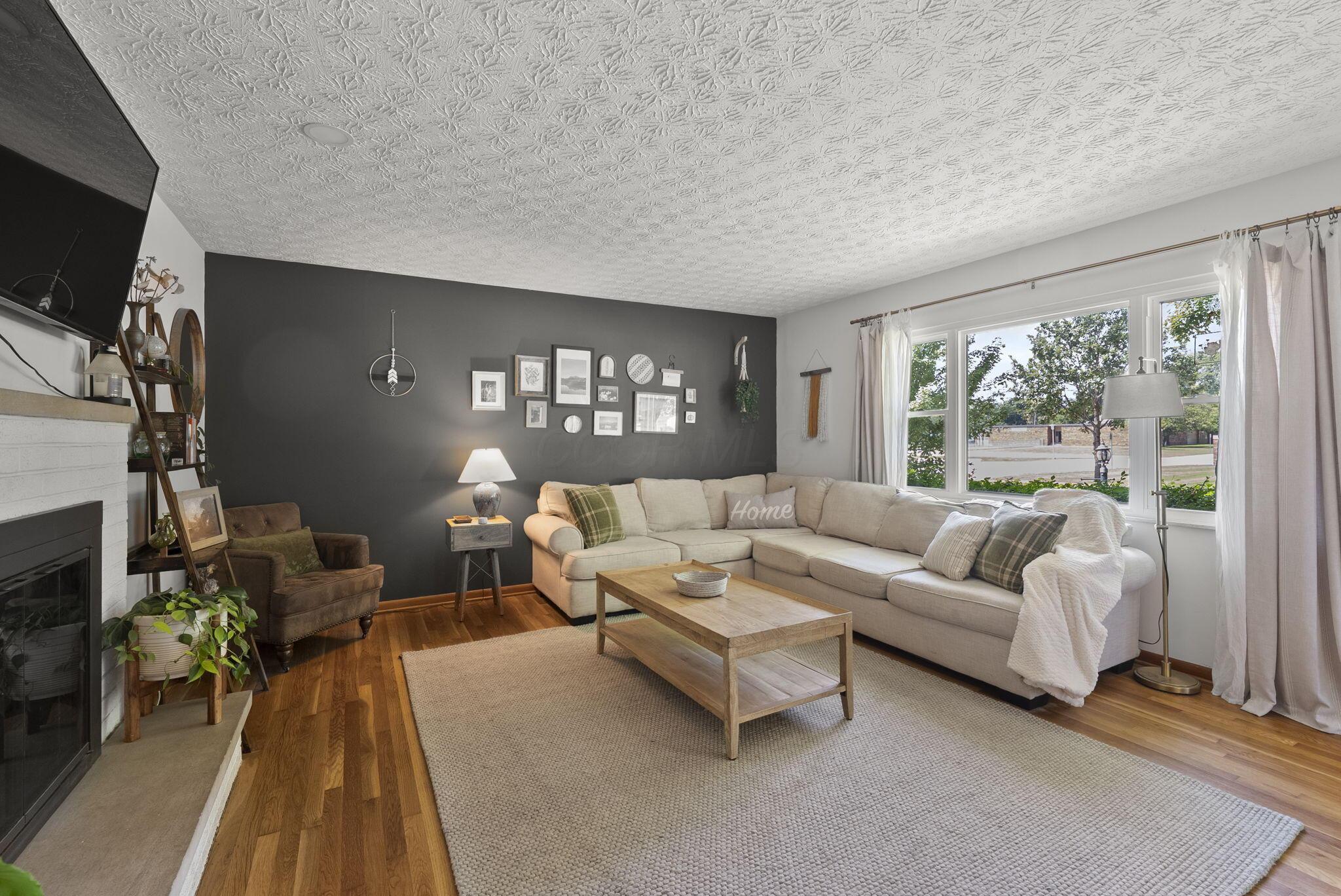 5566 Sandalwood Boulevard Property Photo 6