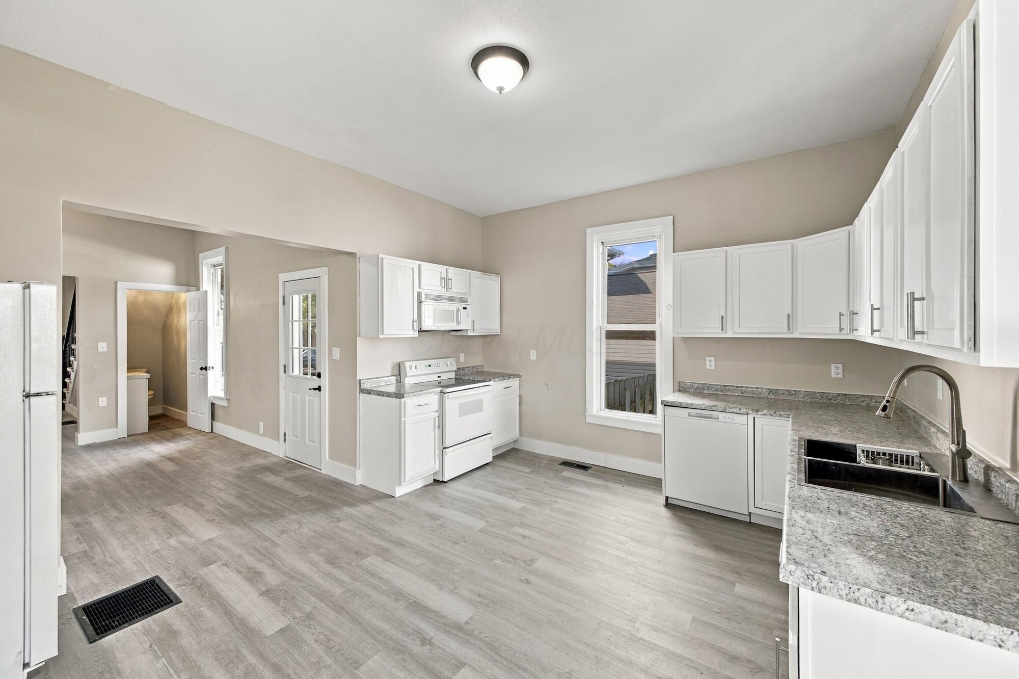 618 S Walnut Street Property Photo 27
