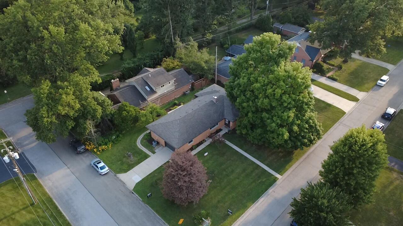 83 Ceramic Drive Property Photo 3