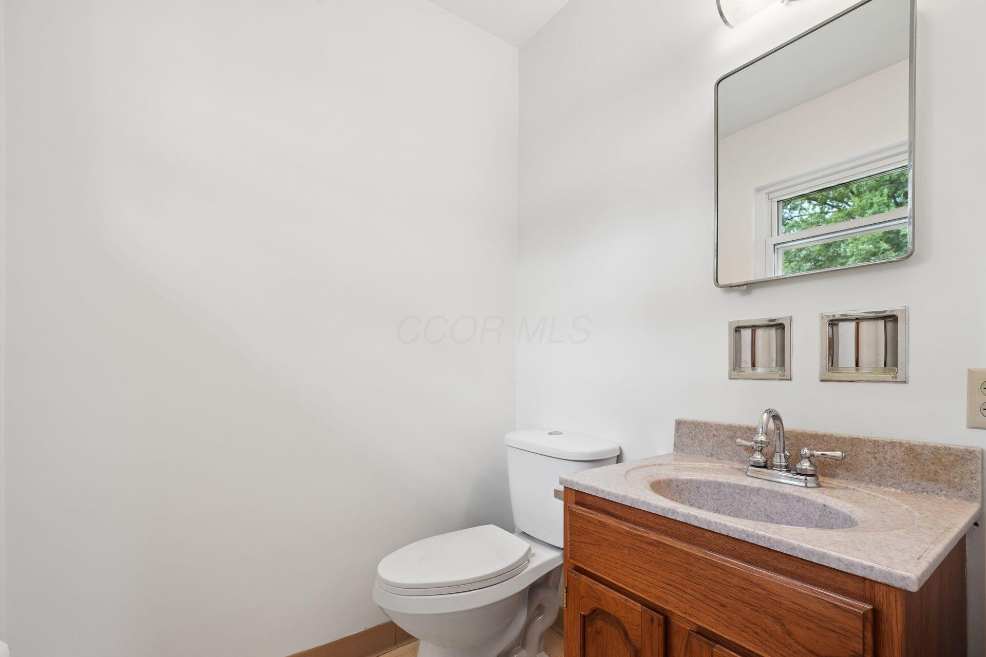 83 Ceramic Drive Property Photo 38