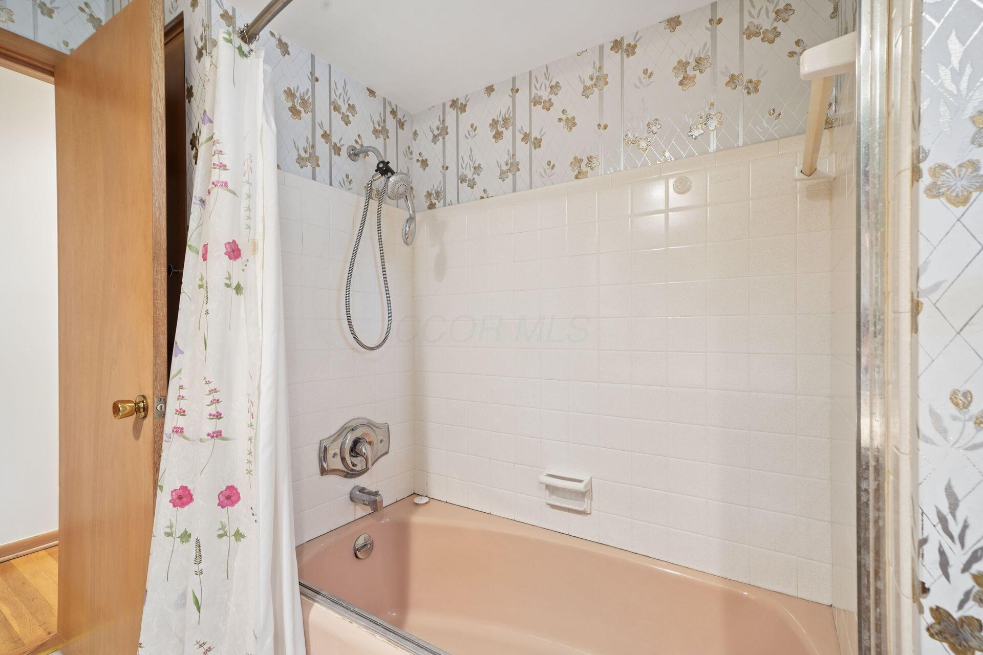 83 Ceramic Drive Property Photo 39