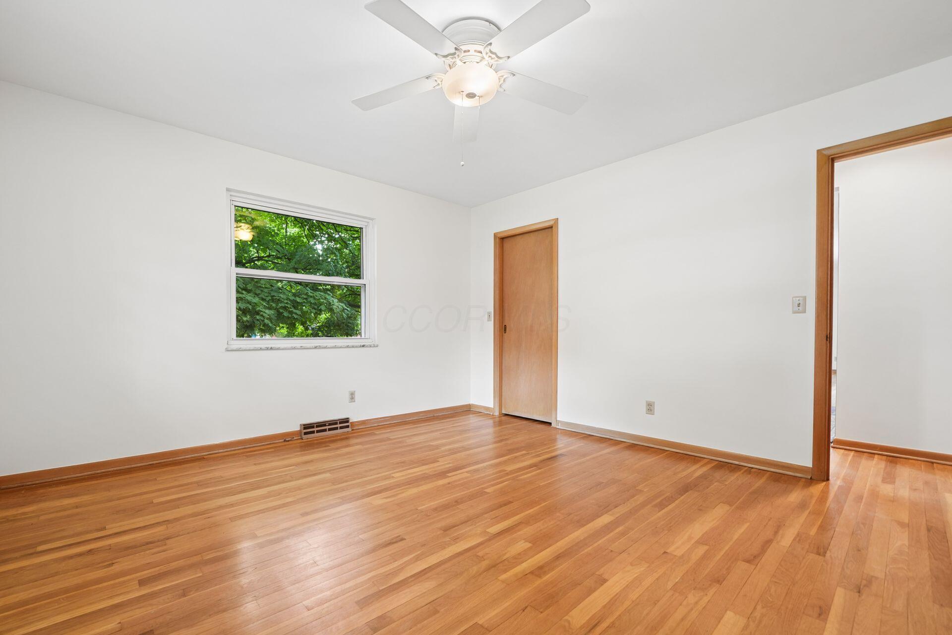 83 Ceramic Drive Property Photo 42