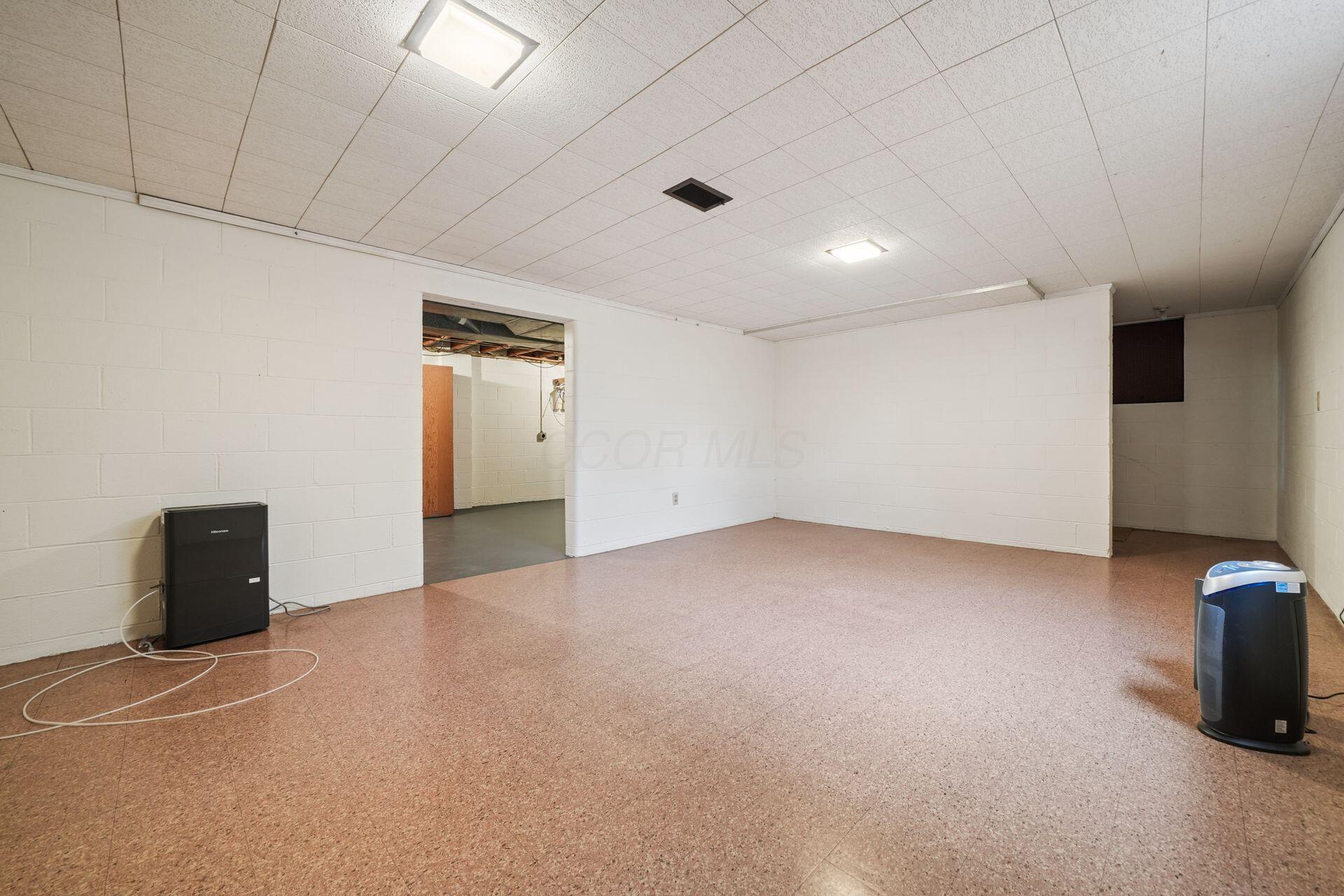 83 Ceramic Drive Property Photo 45
