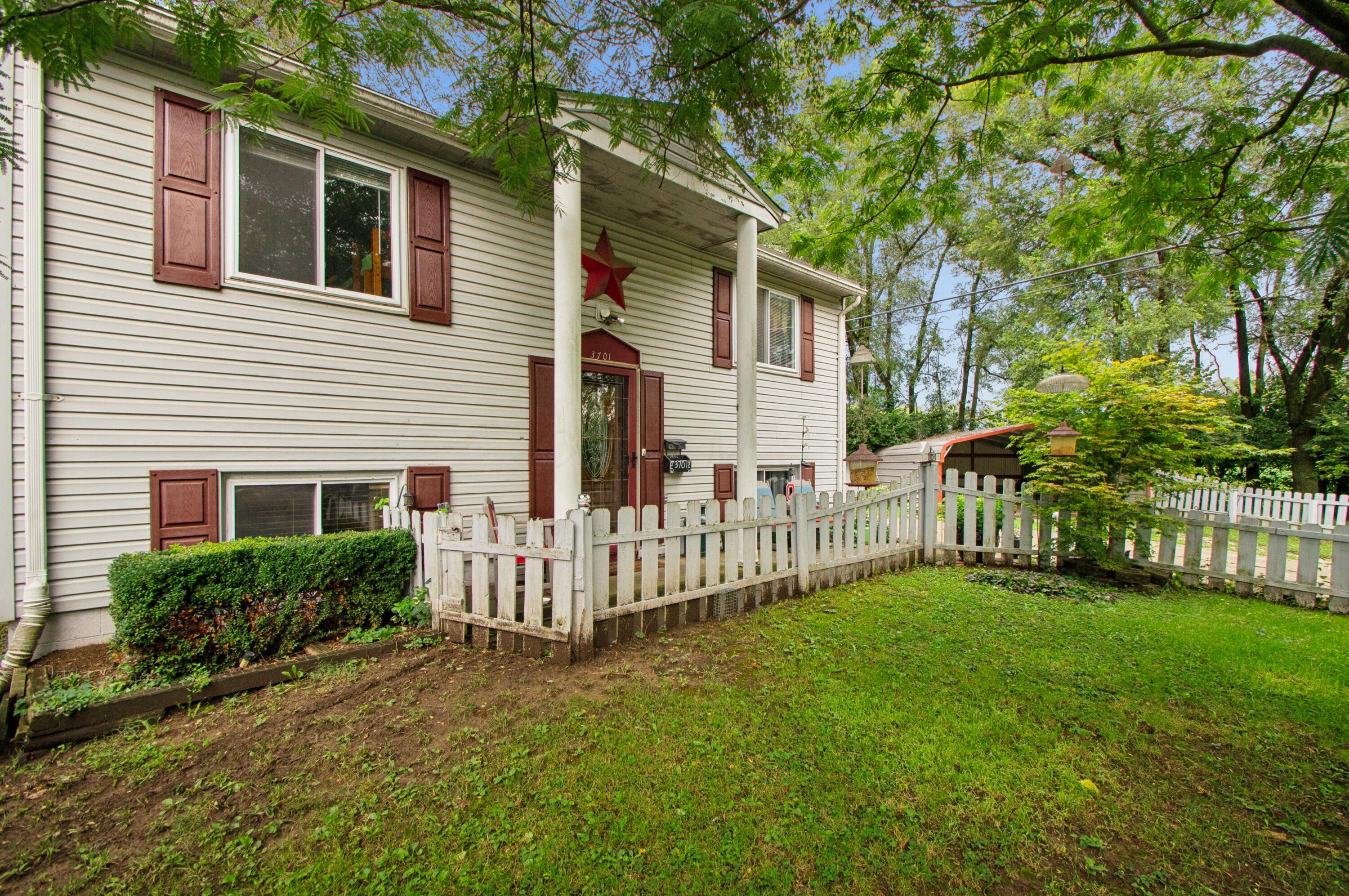 3701 S Ohio Avenue Property Photo 3