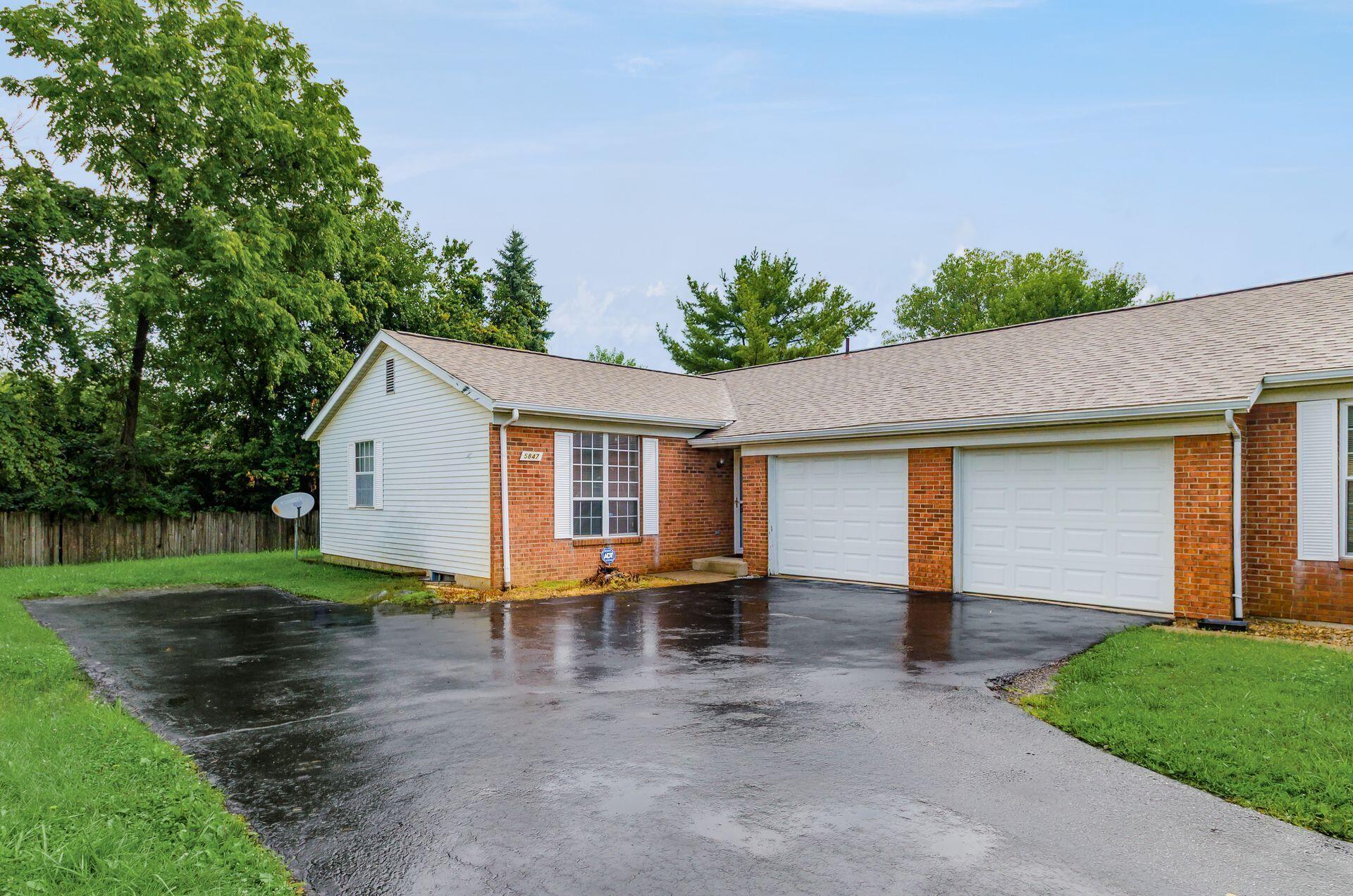 5845-5847 Forest Hills Boulevard Property Photo 3
