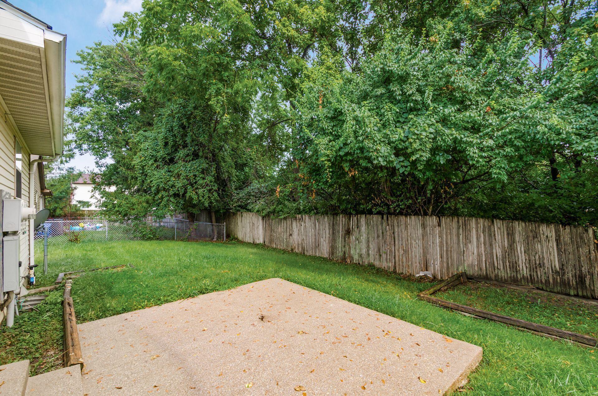 5845-5847 Forest Hills Boulevard Property Photo 8