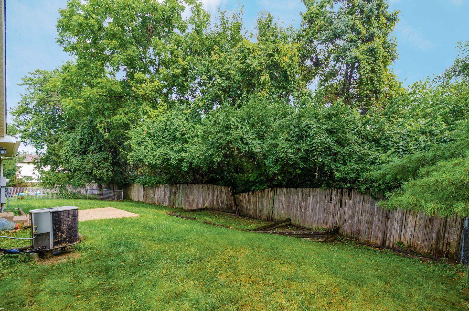 5845-5847 Forest Hills Boulevard Property Photo 10