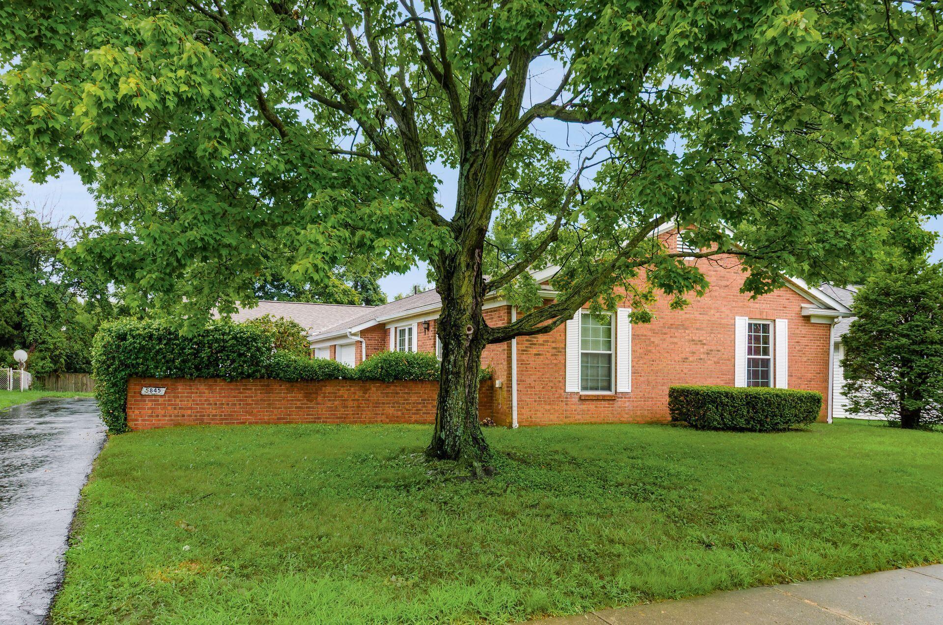 5845-5847 Forest Hills Boulevard Property Photo 14