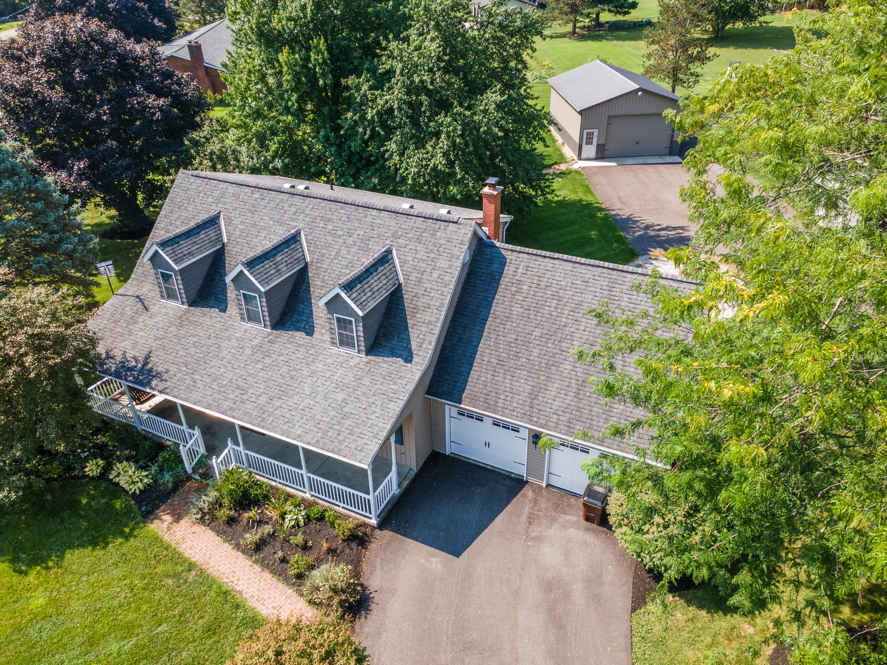 10025 Slough Road Property Photo 13