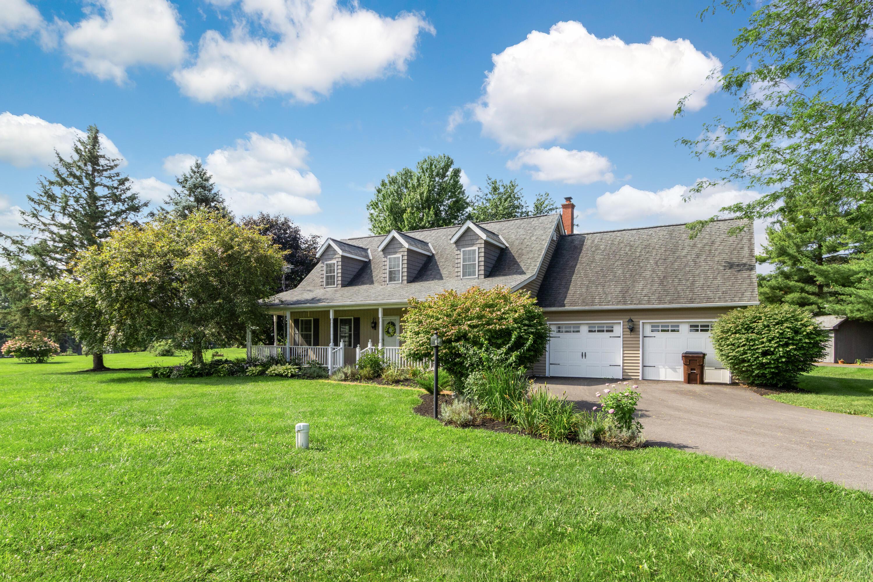 10025 Slough Road Property Photo 15