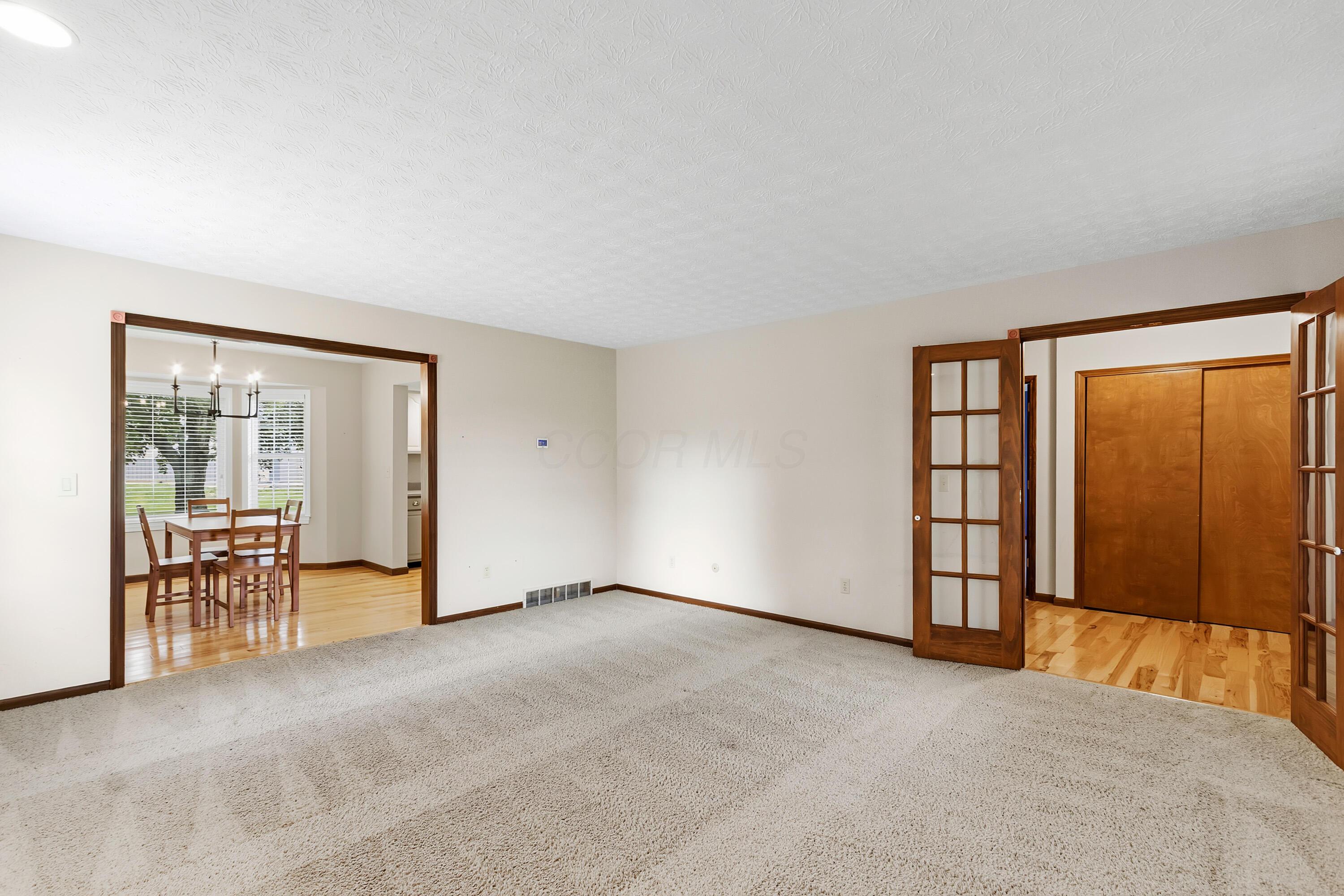 10025 Slough Road Property Photo 21