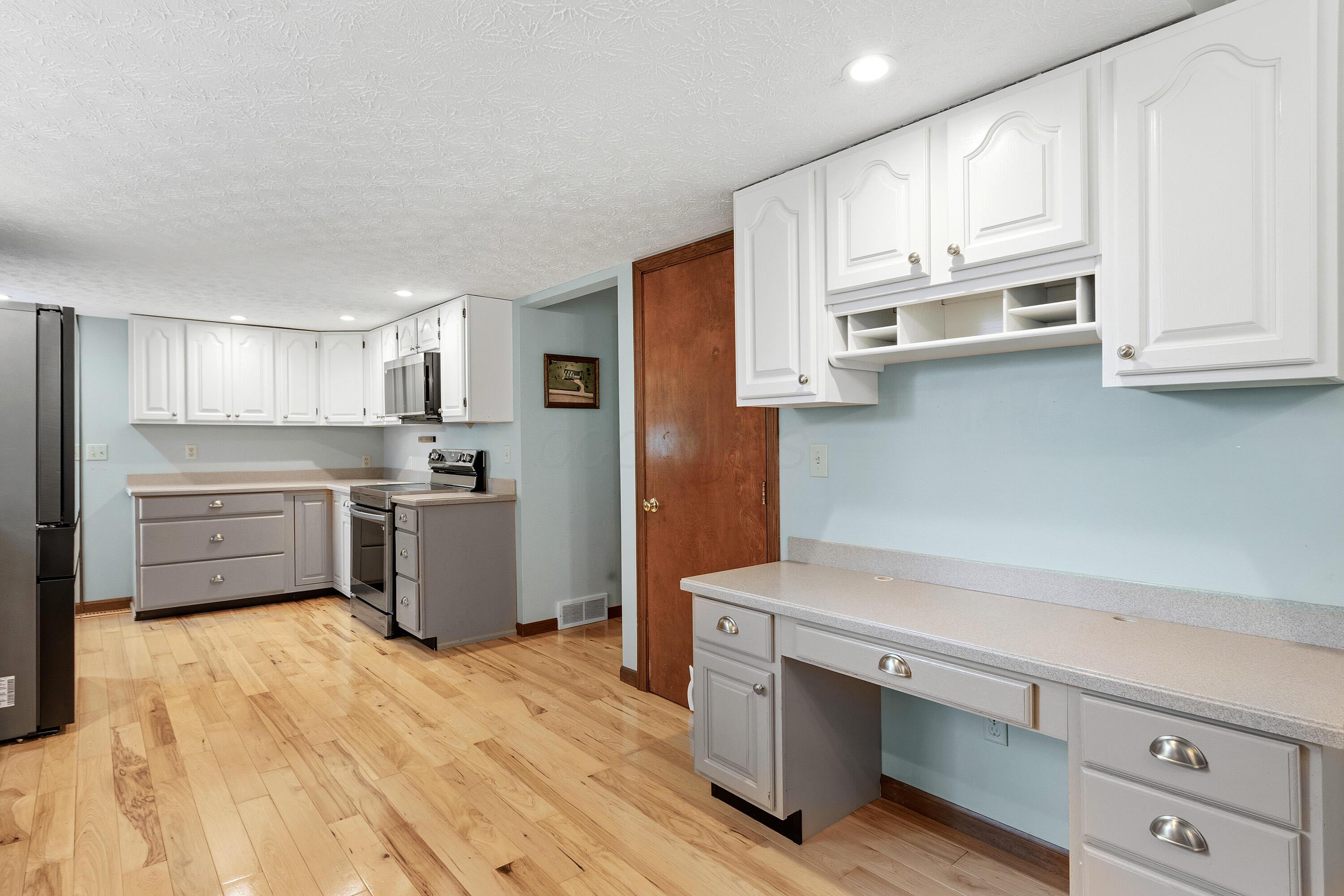 10025 Slough Road Property Photo 26