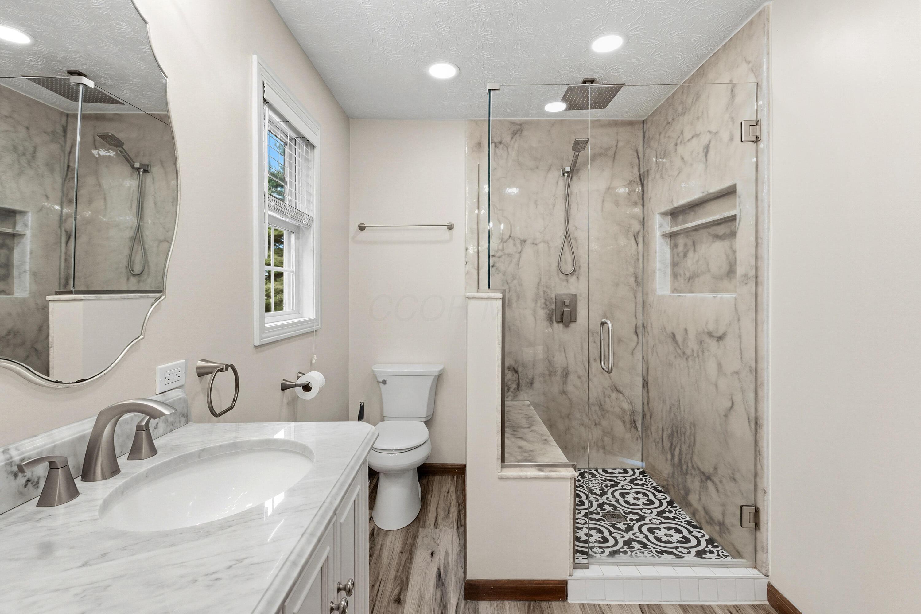 10025 Slough Road Property Photo 37
