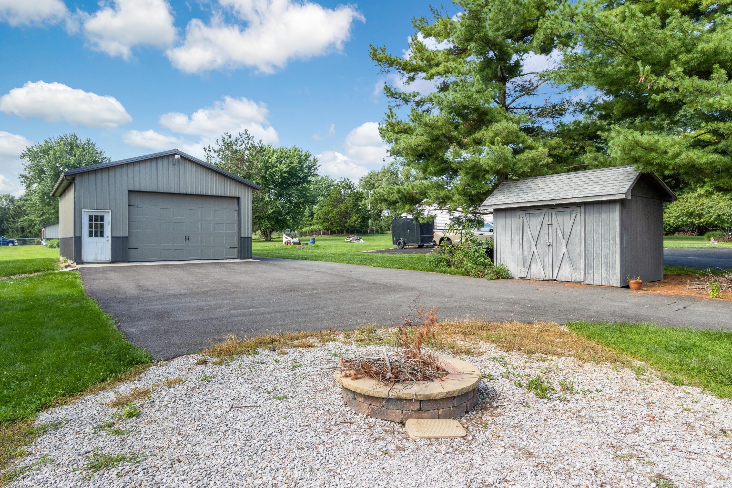 10025 Slough Road Property Photo 48