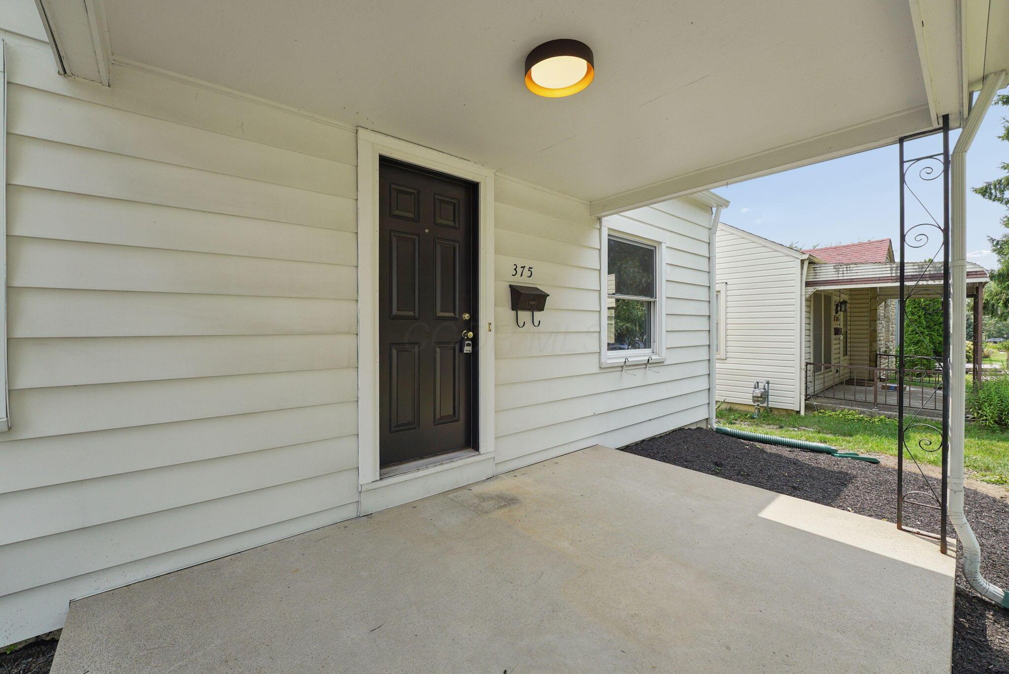 375 E Royal Forest Boulevard Property Photo 3