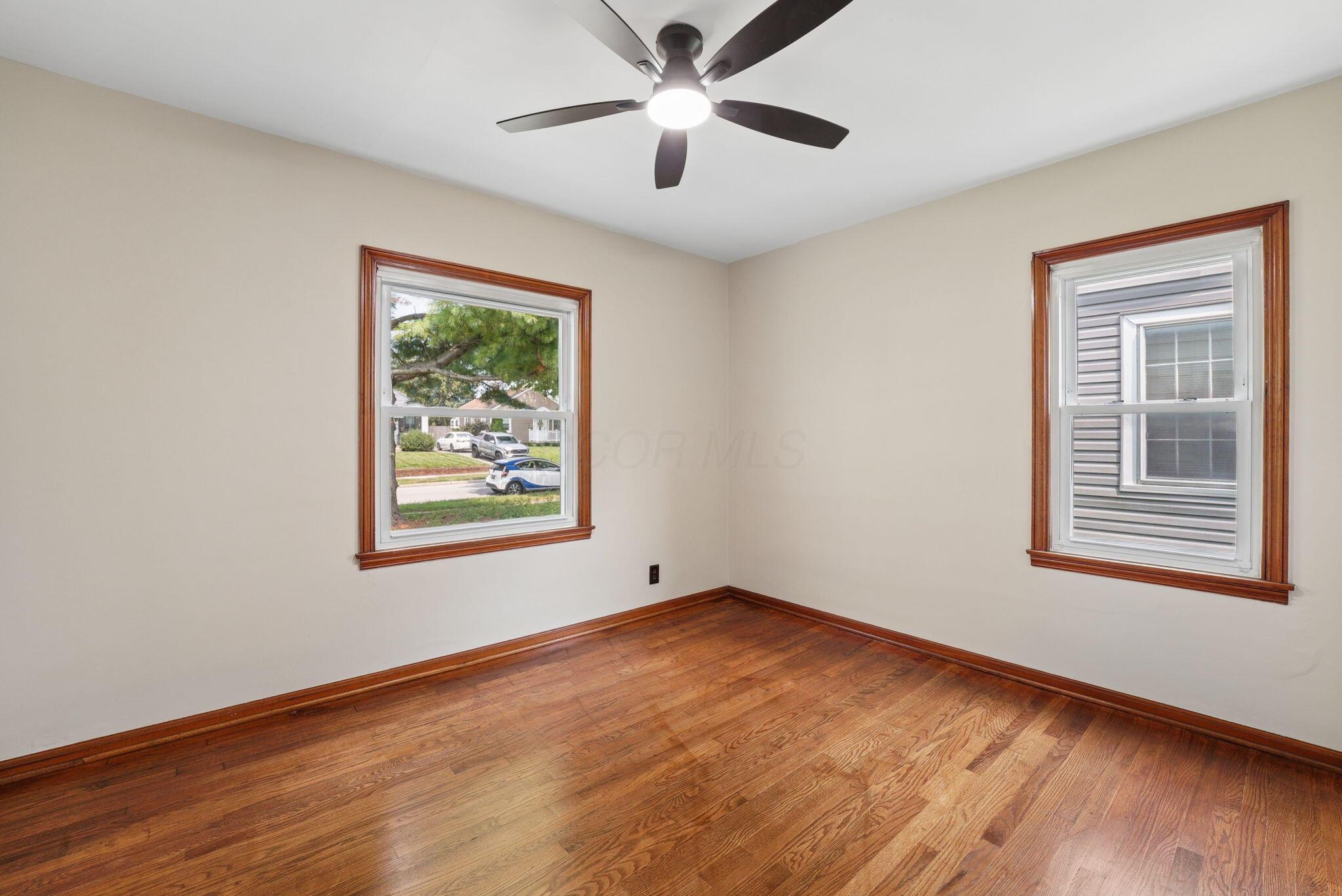 375 E Royal Forest Boulevard Property Photo 14