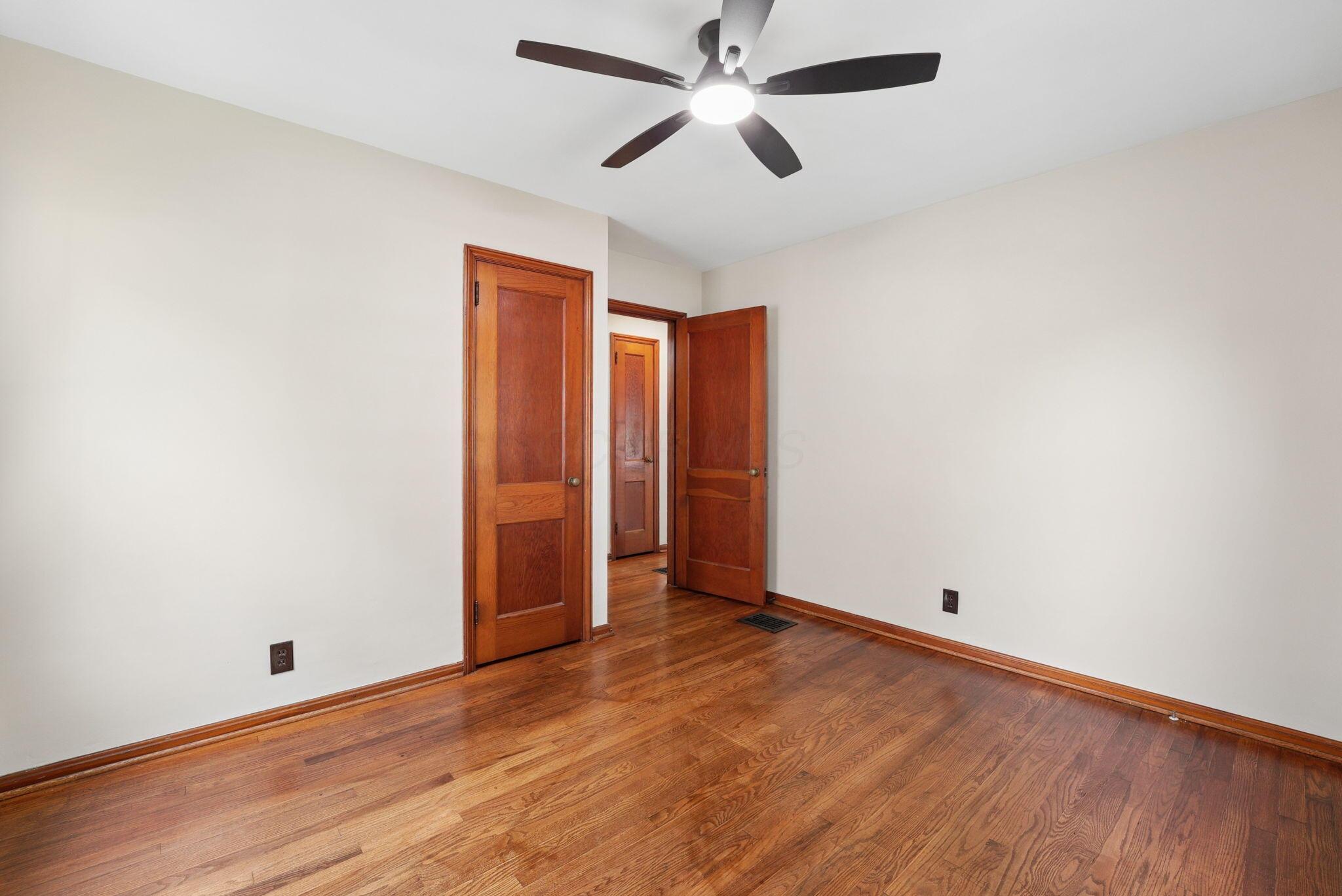 375 E Royal Forest Boulevard Property Photo 15