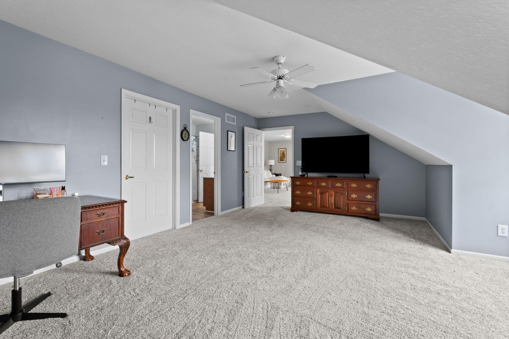 6678 Henschen Circle Property Photo 24