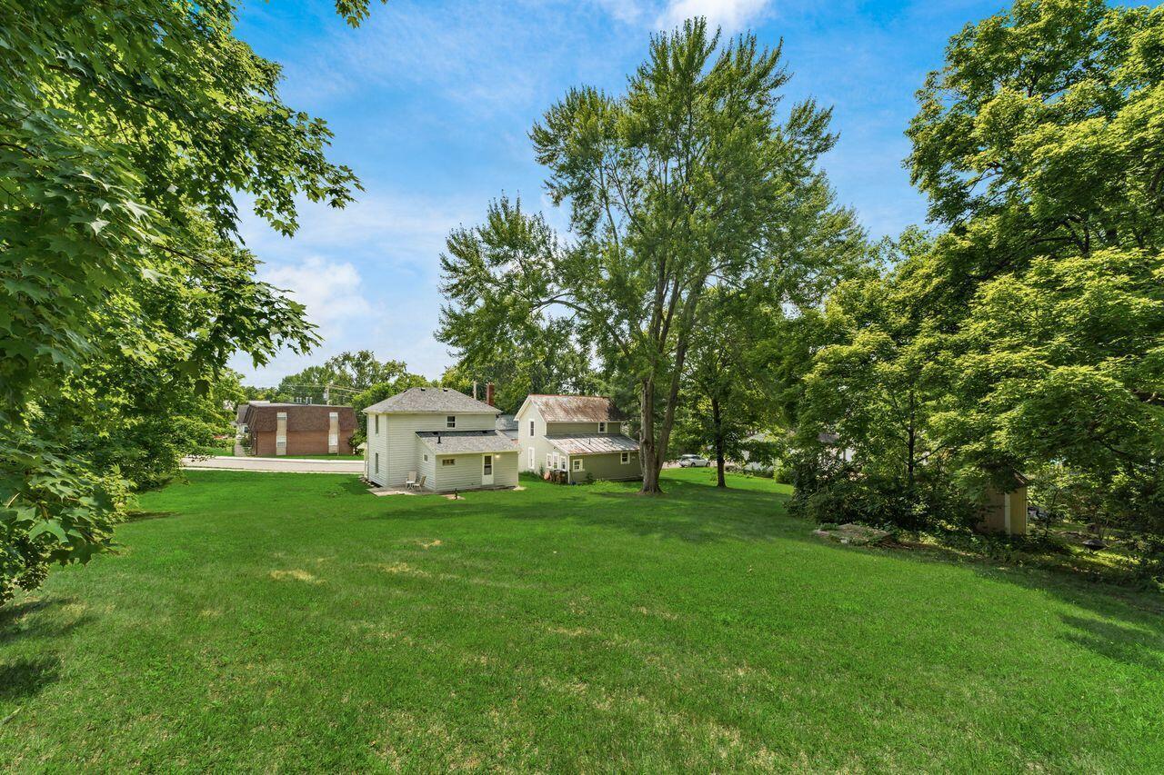 84 E Borland Street Property Photo 32