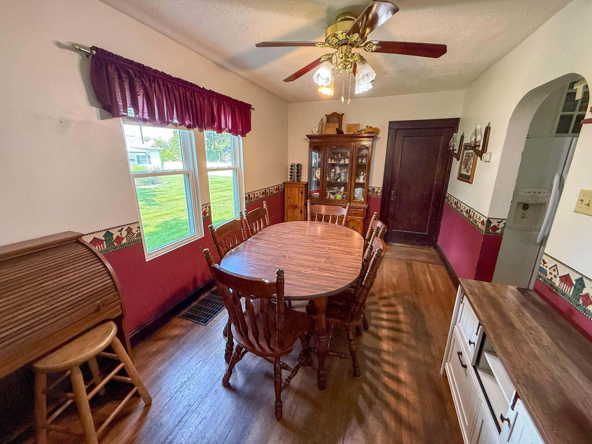 4320 Orchard Lane Property Photo 7