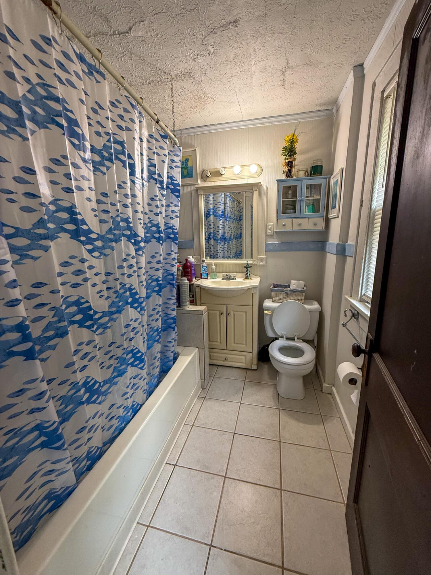 4320 Orchard Lane Property Photo 12