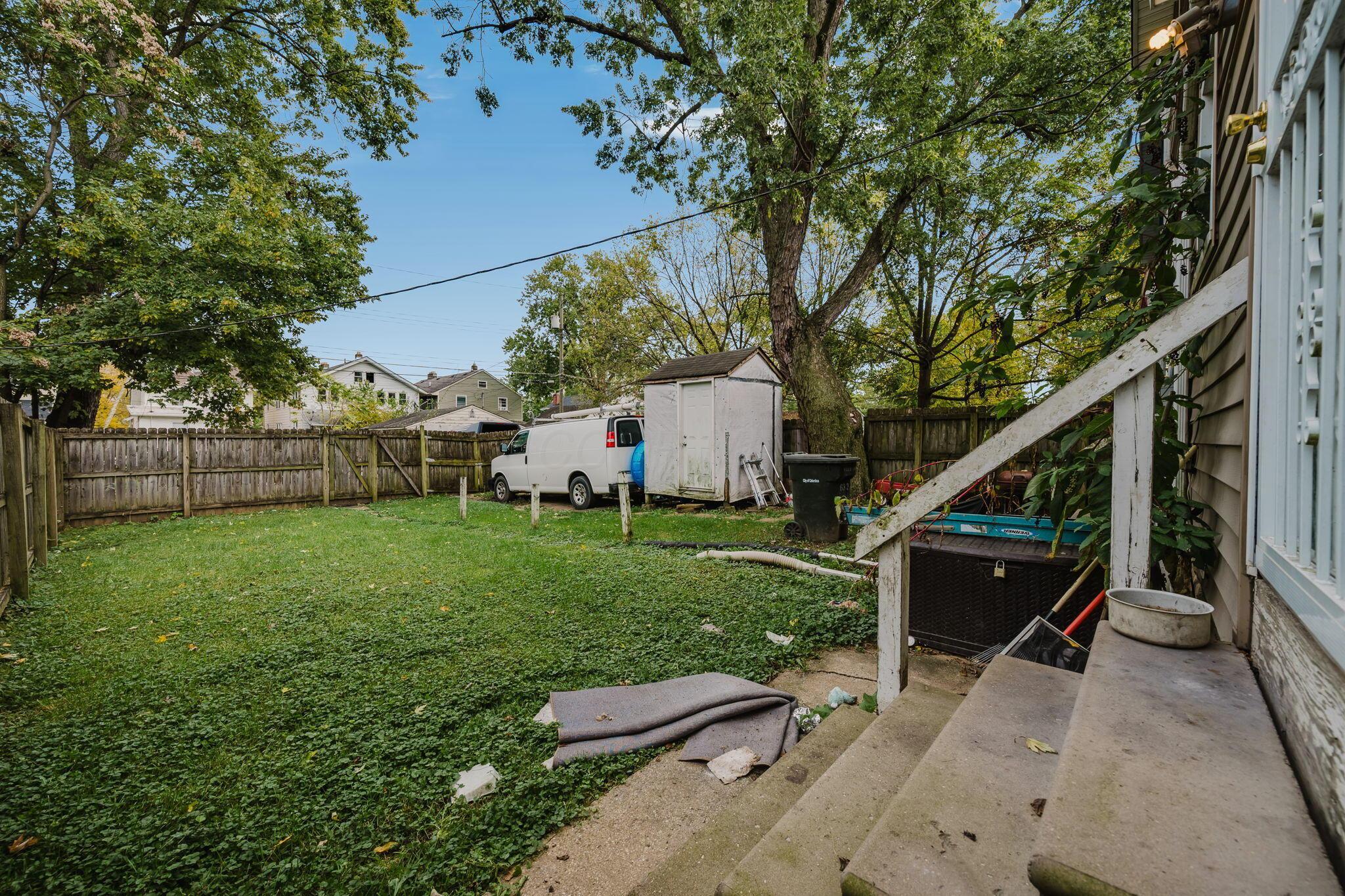 630 S Ogden Avenue Property Photo 12