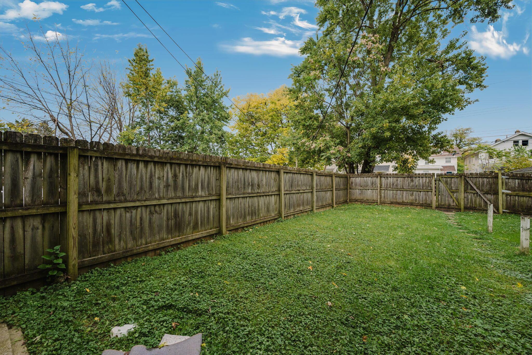 630 S Ogden Avenue Property Photo 13