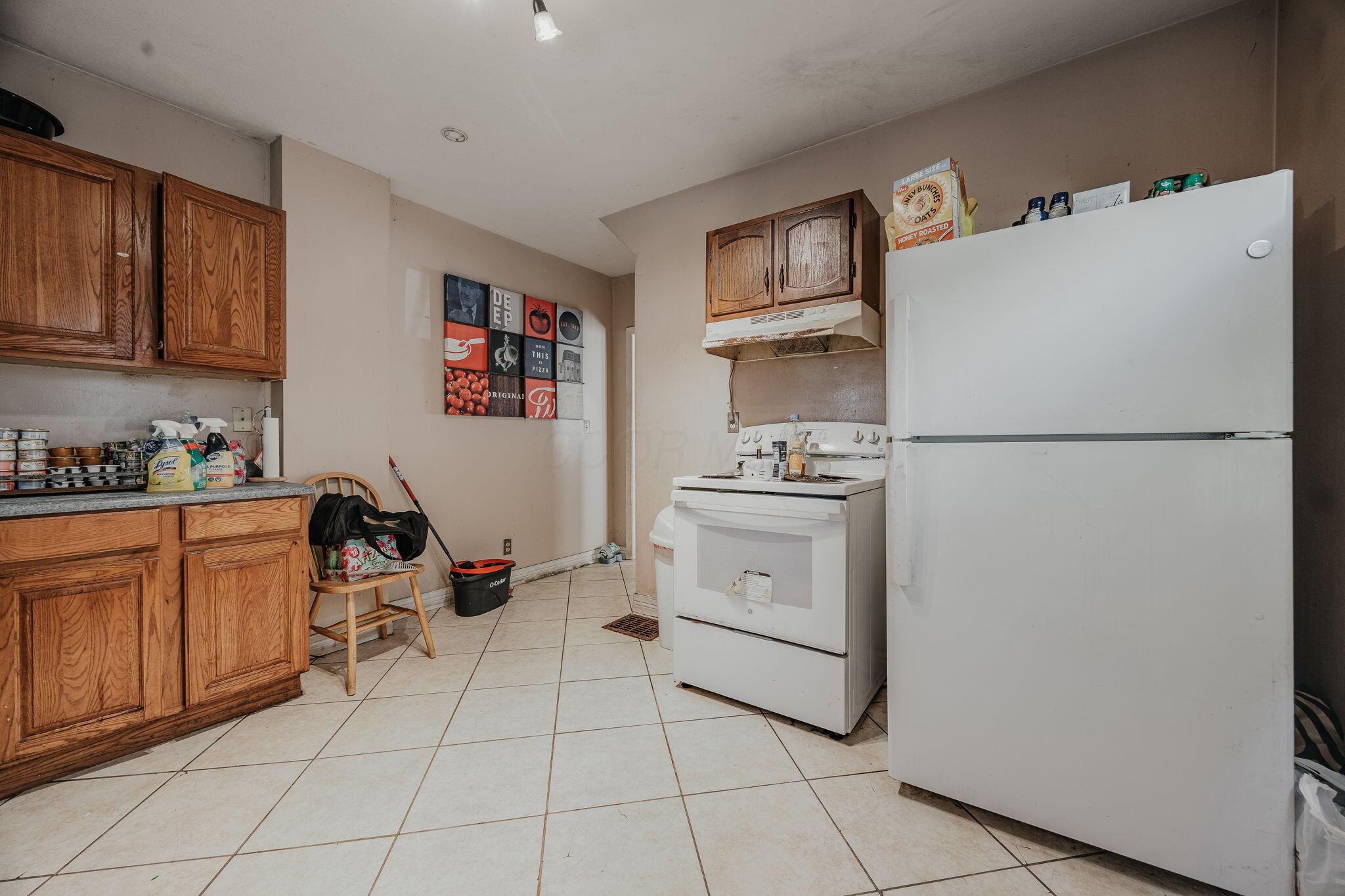 630 S Ogden Avenue Property Photo 26